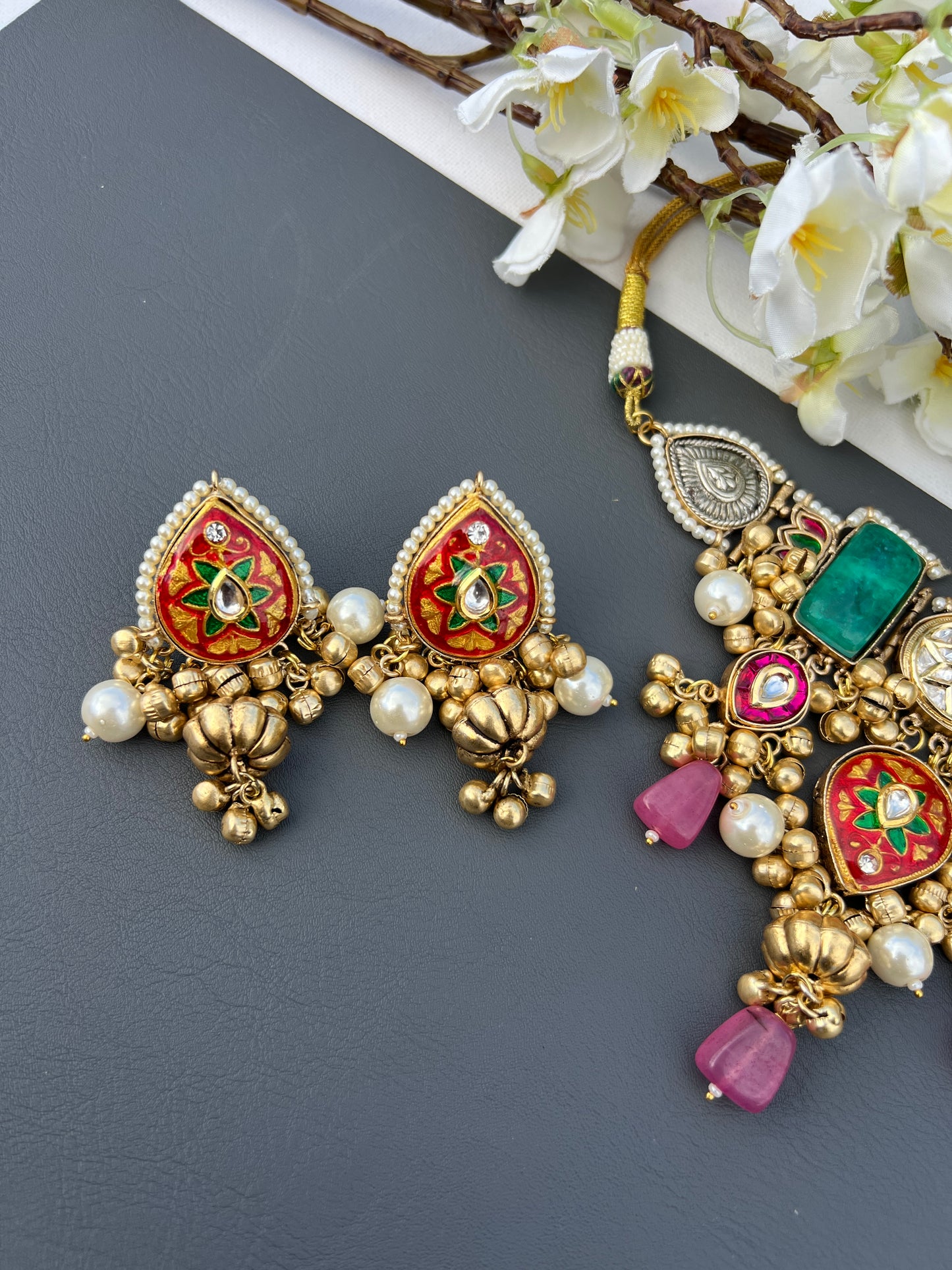 Tarasha Kashmiri choker set