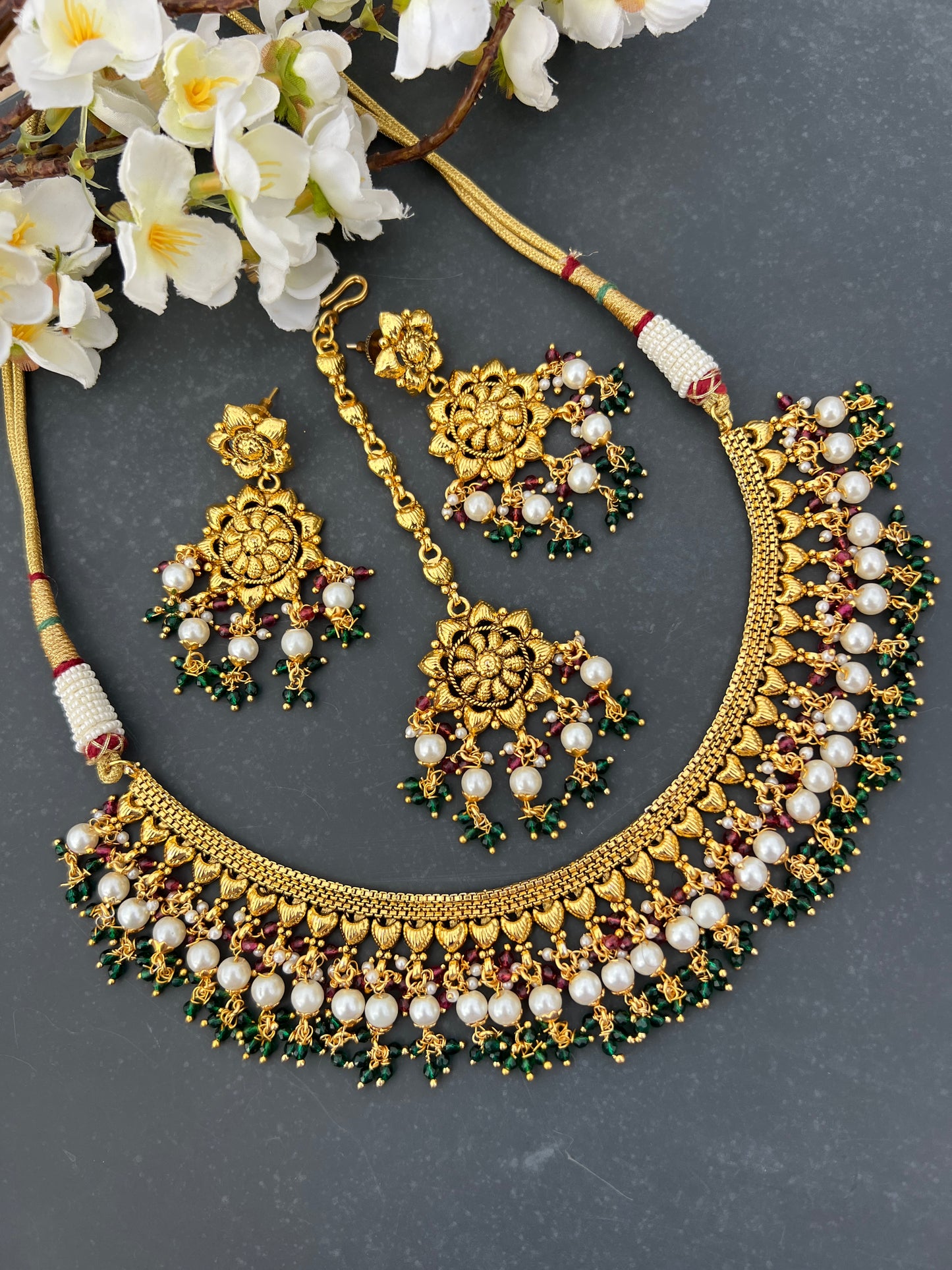 Raavi Necklace set