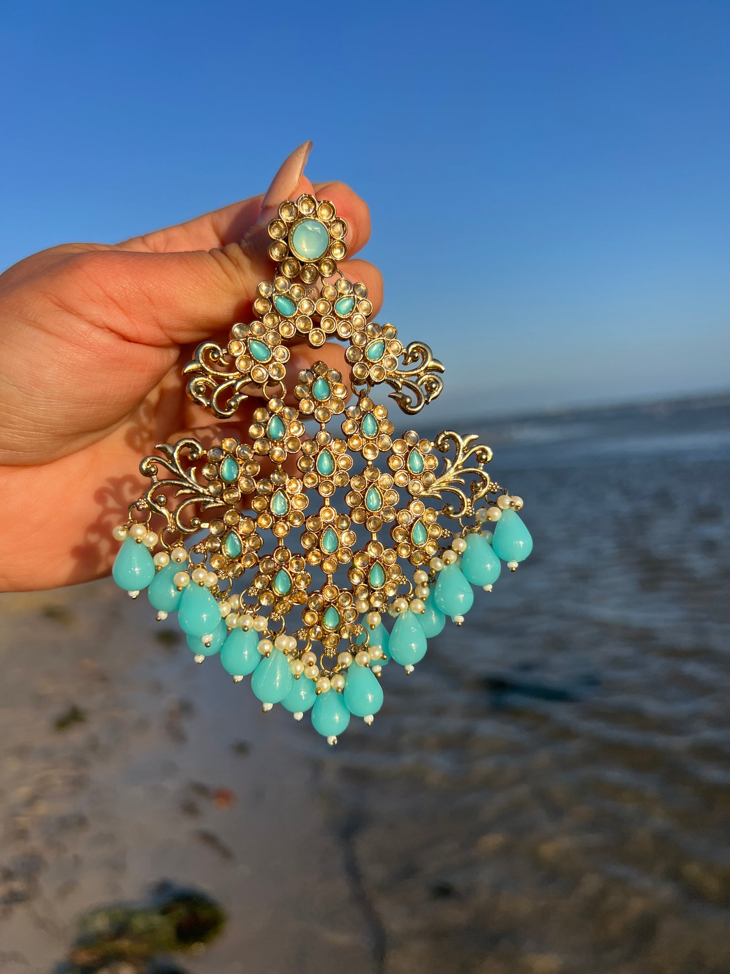 Raysha oversize earrings