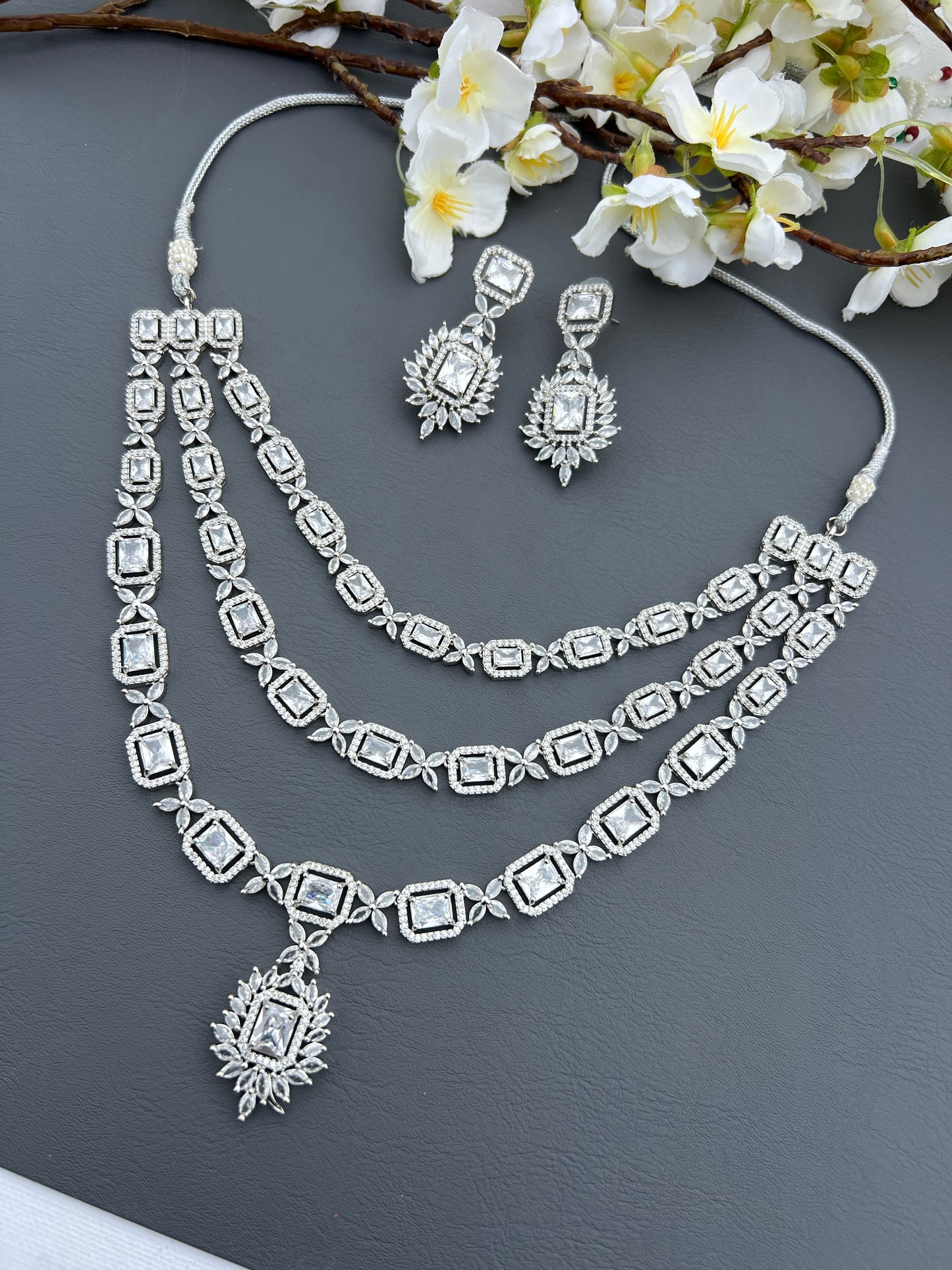 Anamika Ad necklace set
