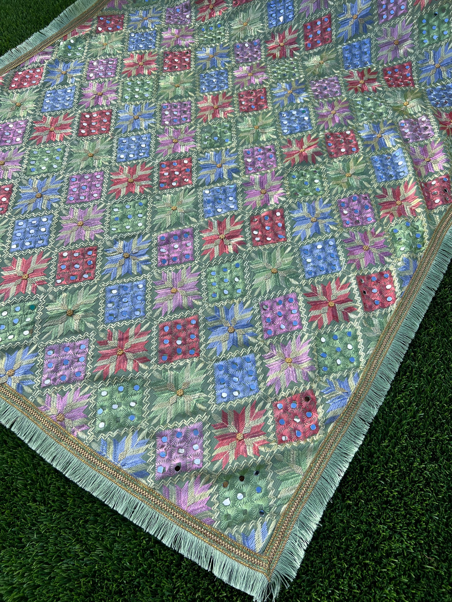 Kamya embroidered duppata