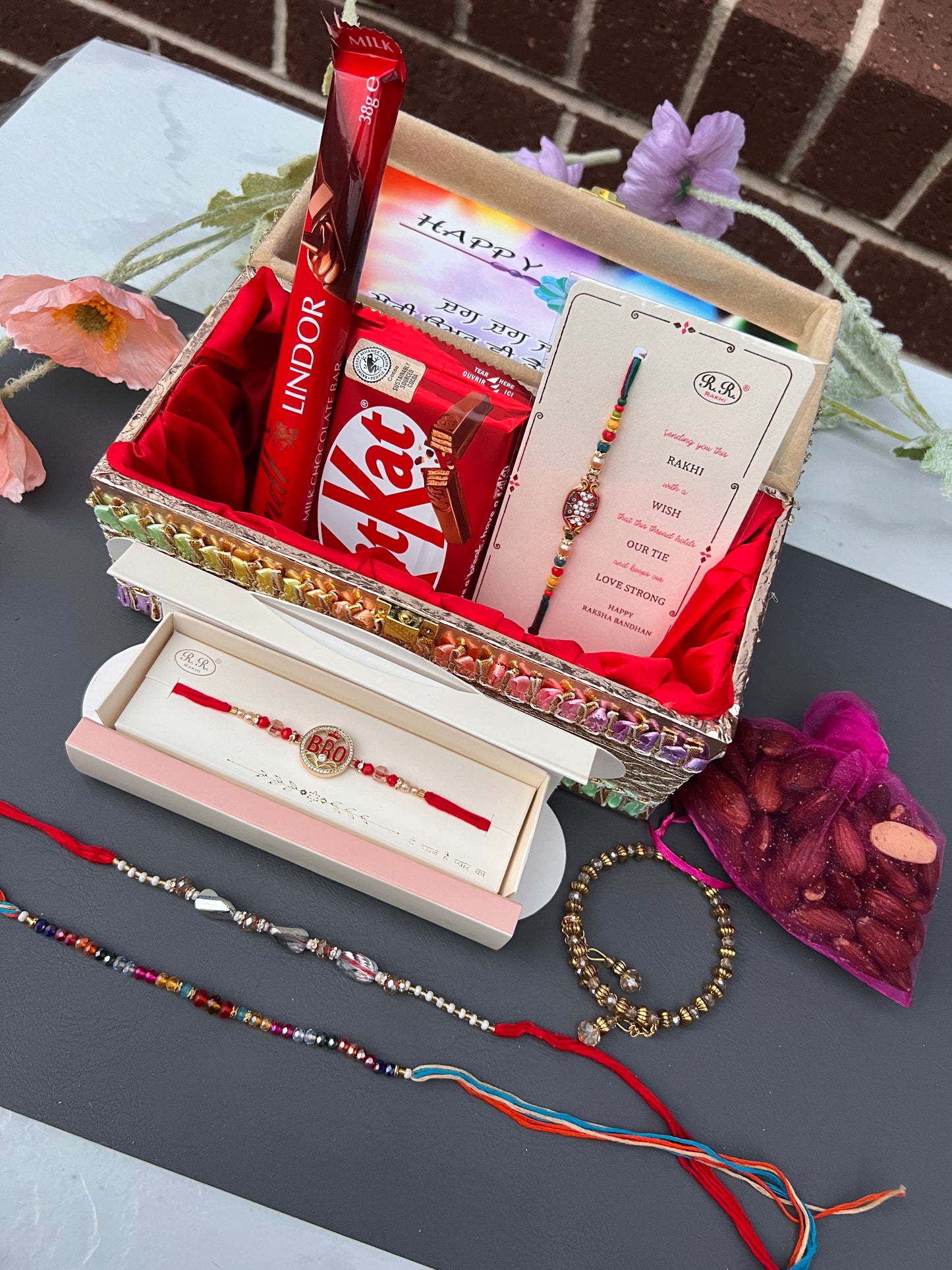 Sohna veer premium Rakhi hamper (5 Rakhi)