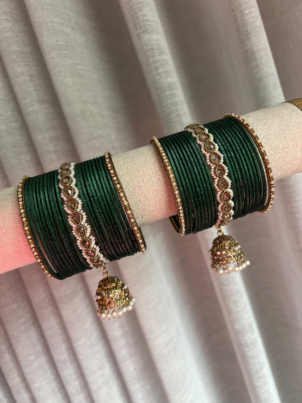 Royal Emerald Kundan Jhumka Bangle Set
( Both hands)