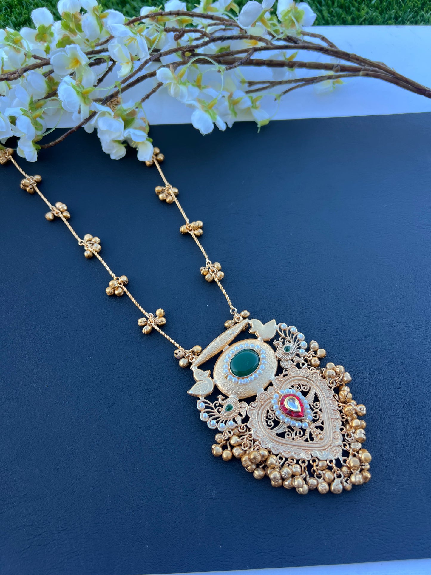 Nishvi long necklace