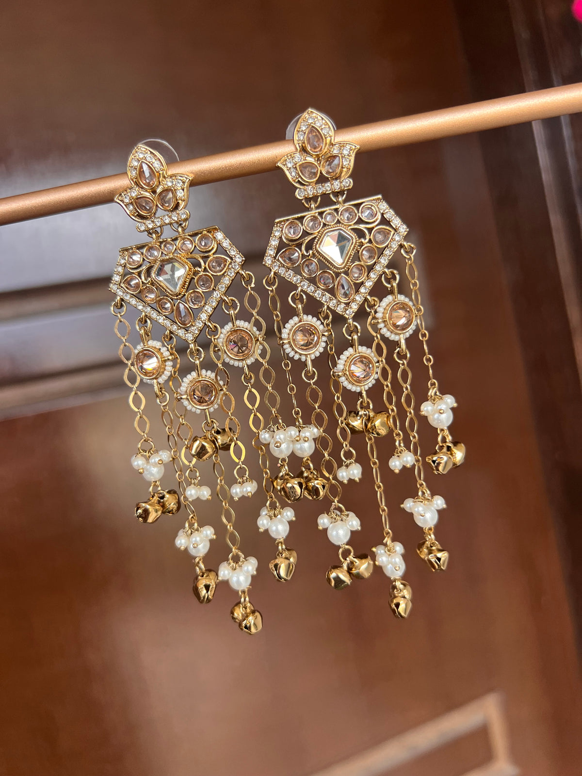 Sarika statement earrings