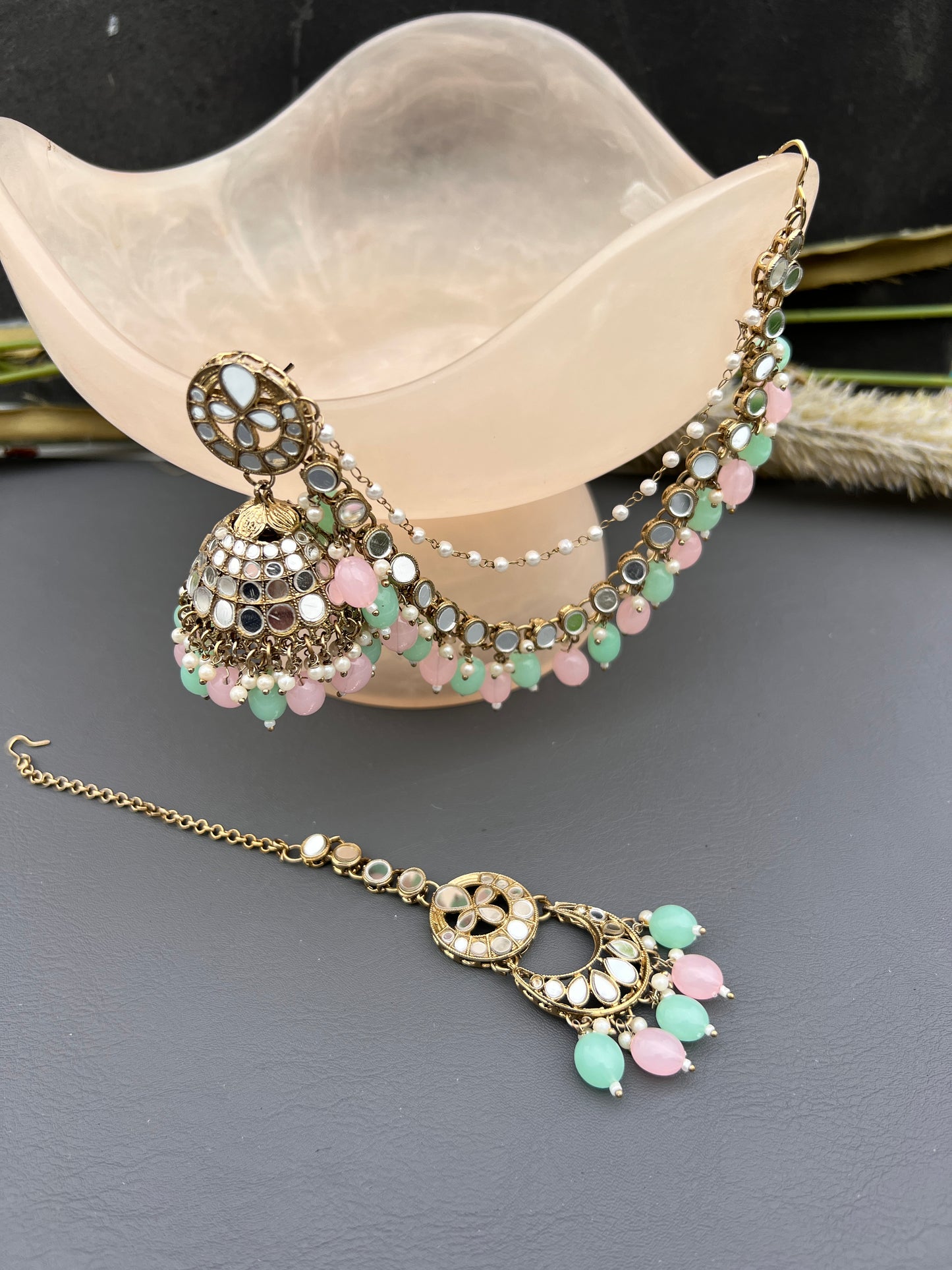 Lailah jhumka tikka set