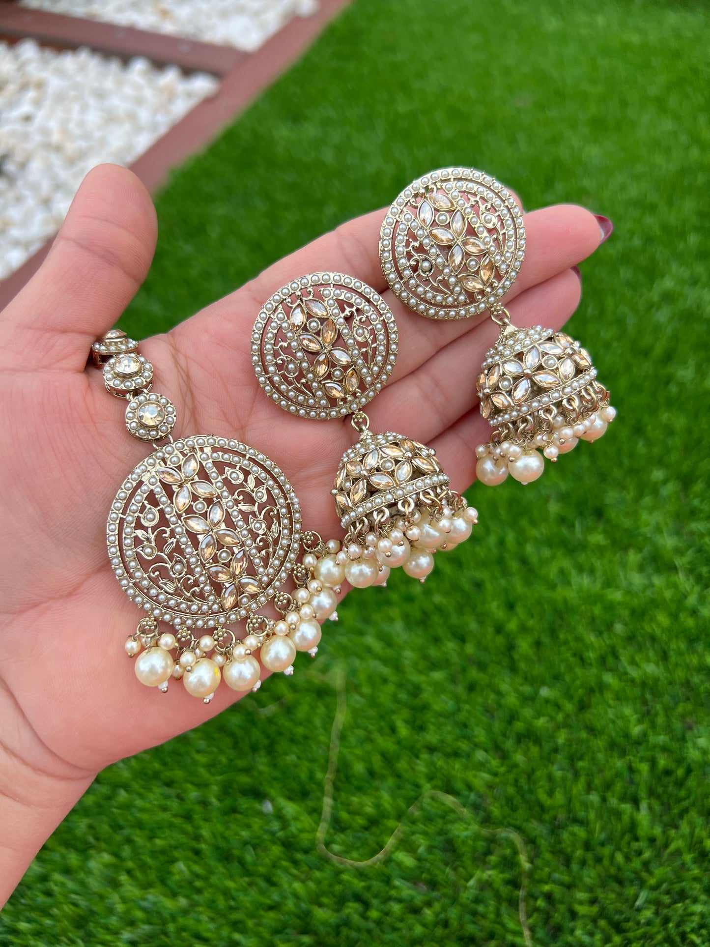 Molisha jhumki & tikka set