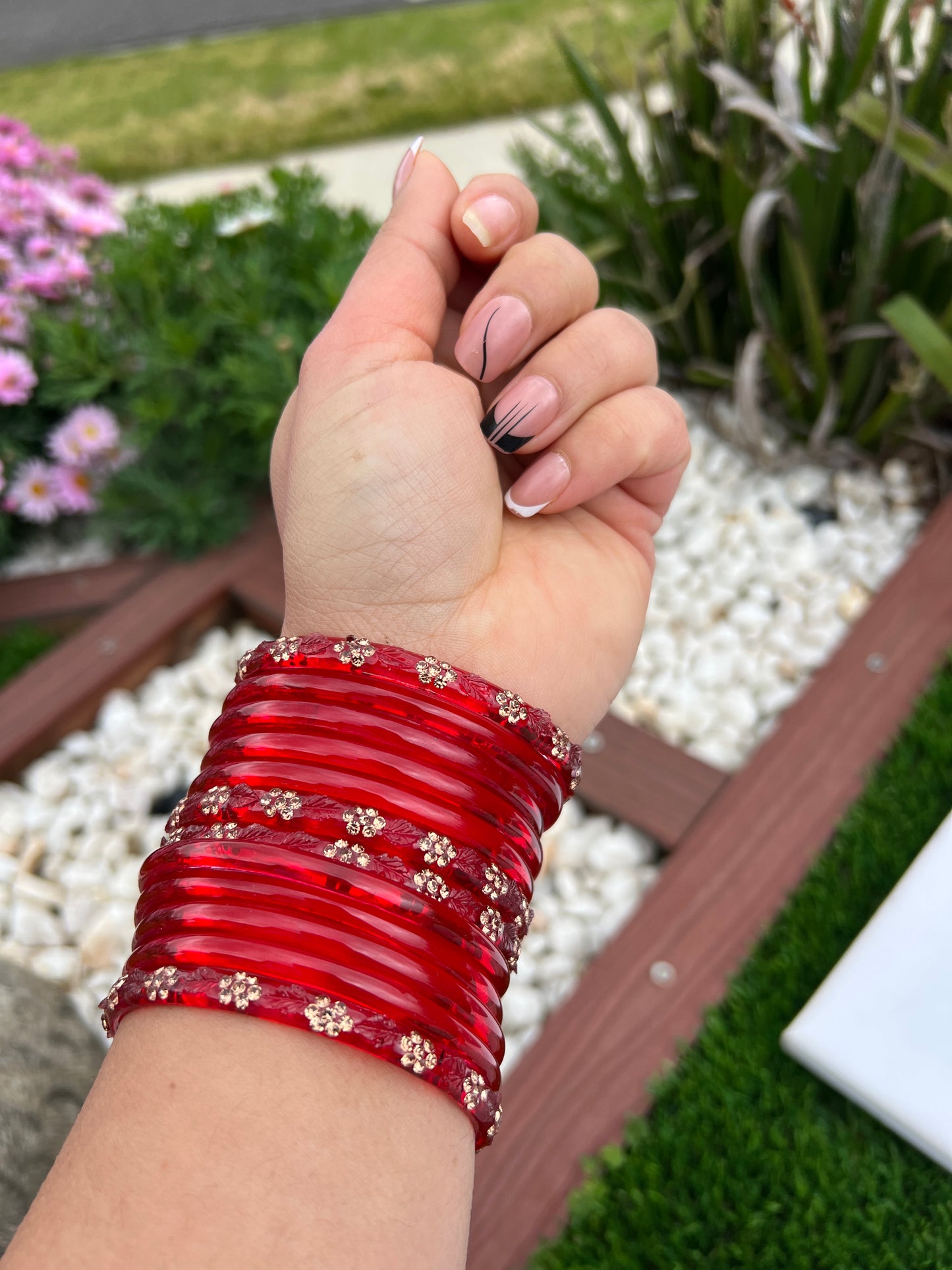 Red glass bangels set