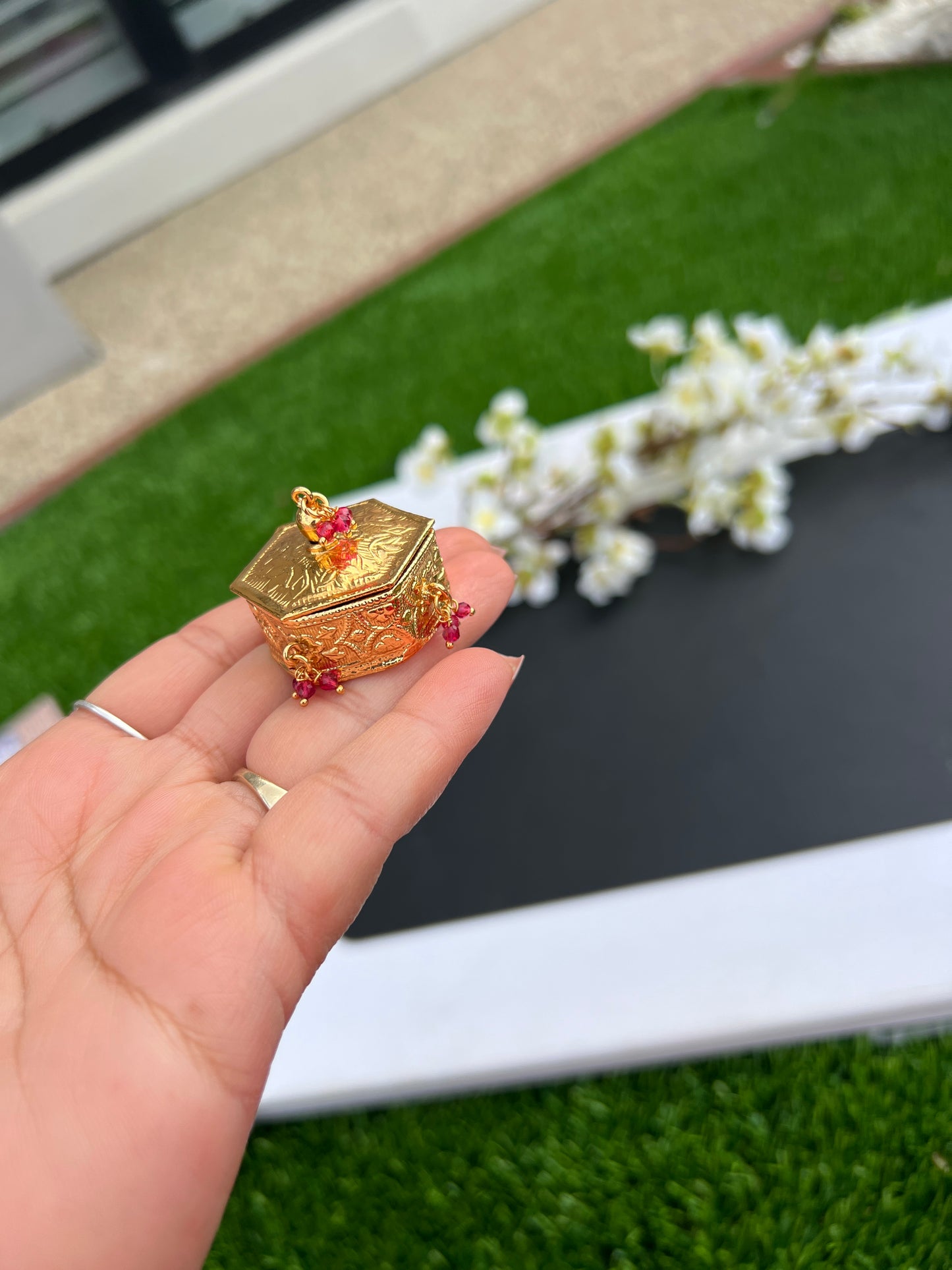 Navdha sindoor dani