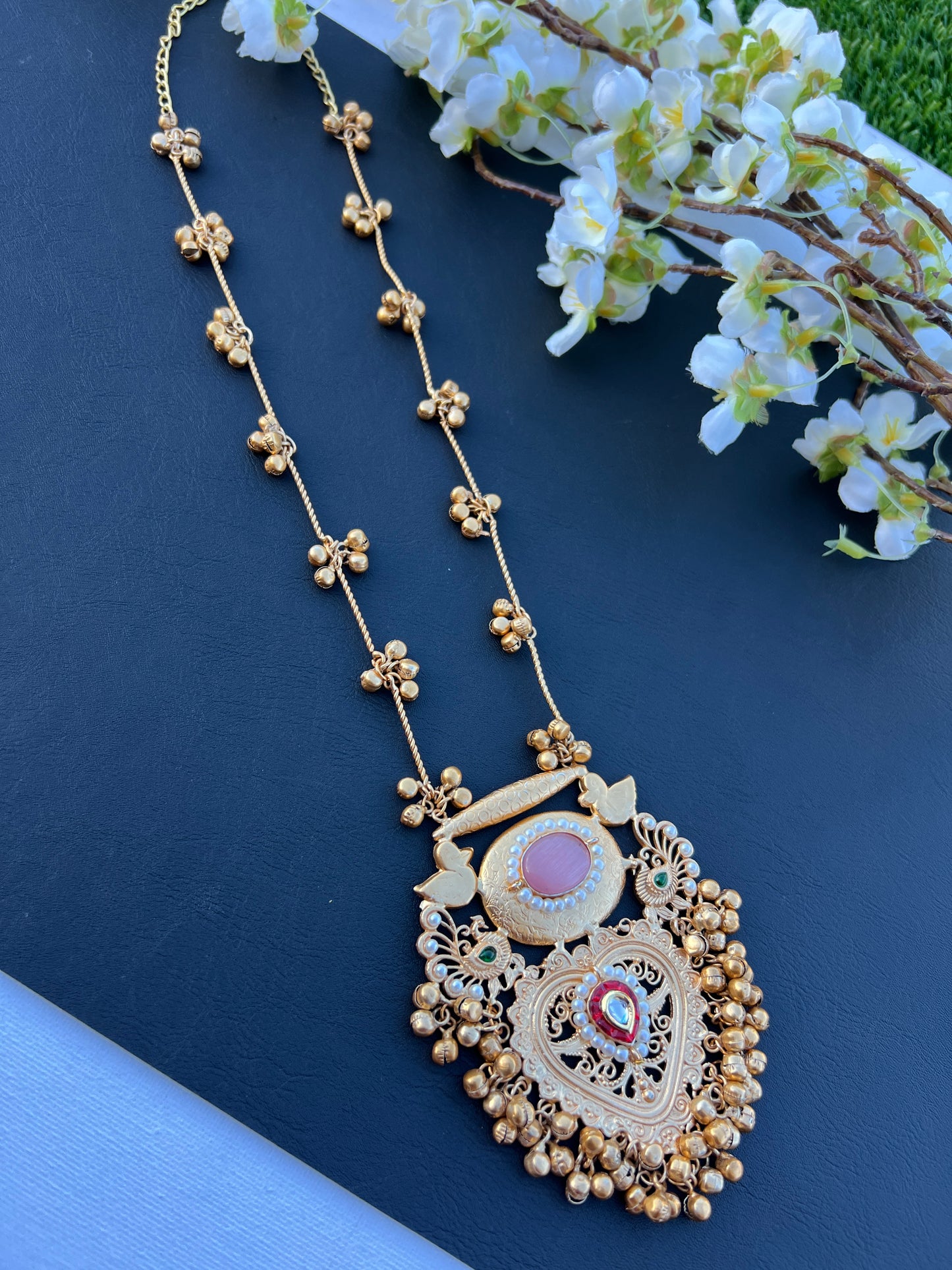 Nishvi long necklace
