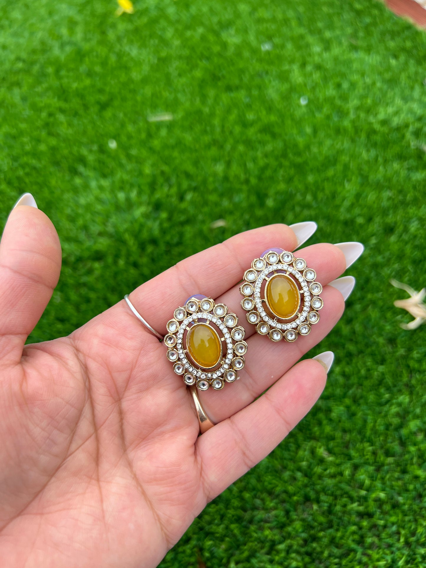 Kundan studs