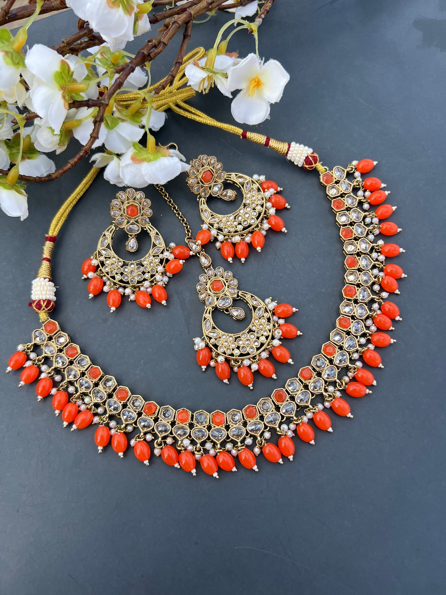 Anshika necklace set