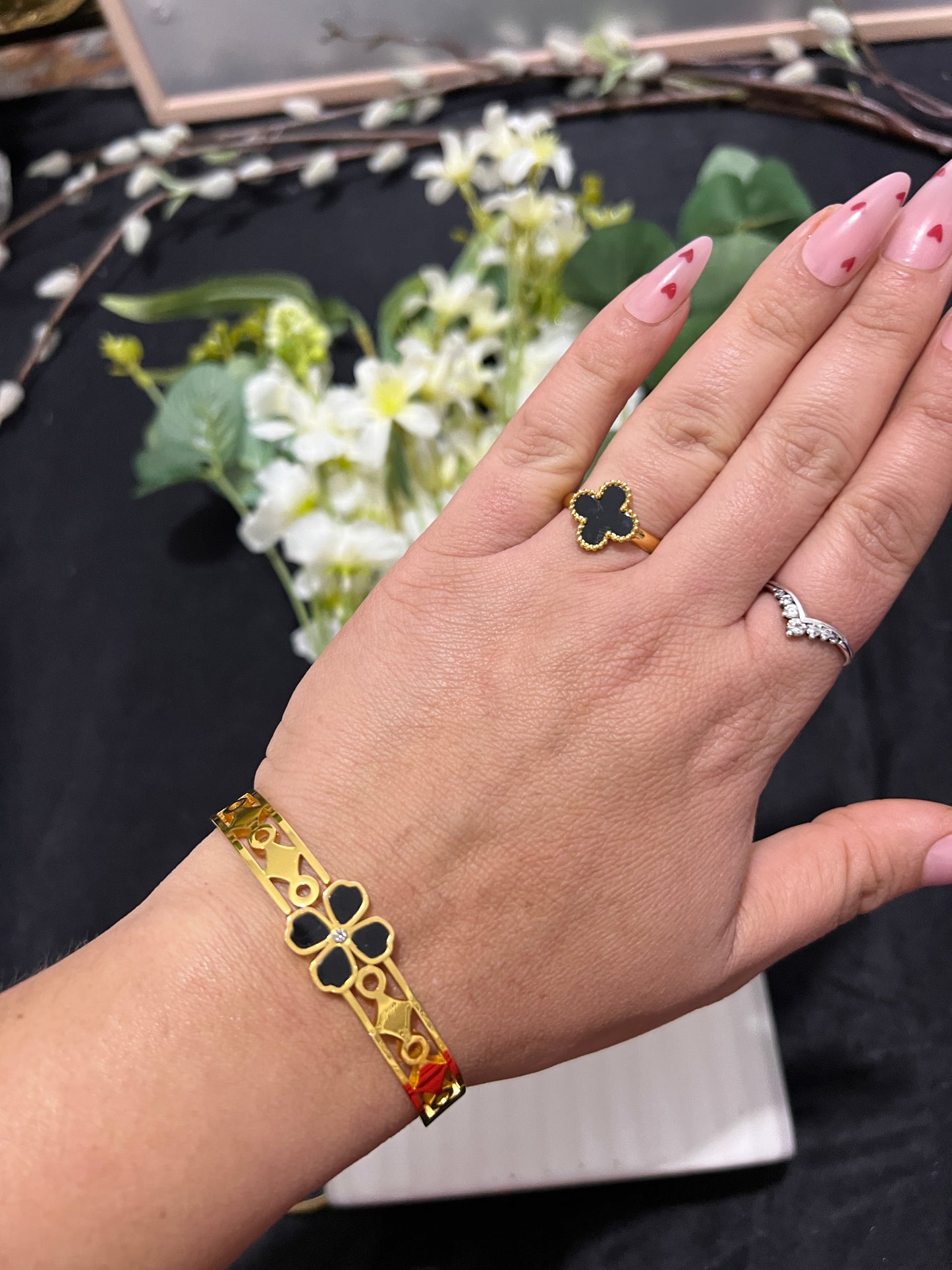 The Flower band Anti tarnish bracelet