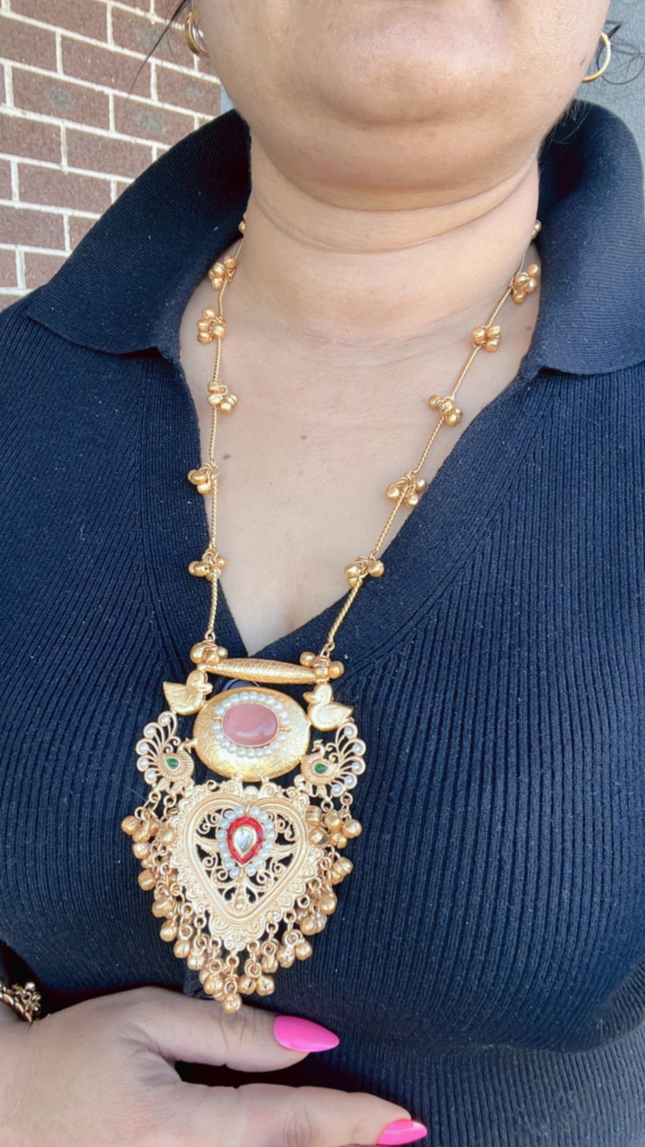 Nishvi long necklace