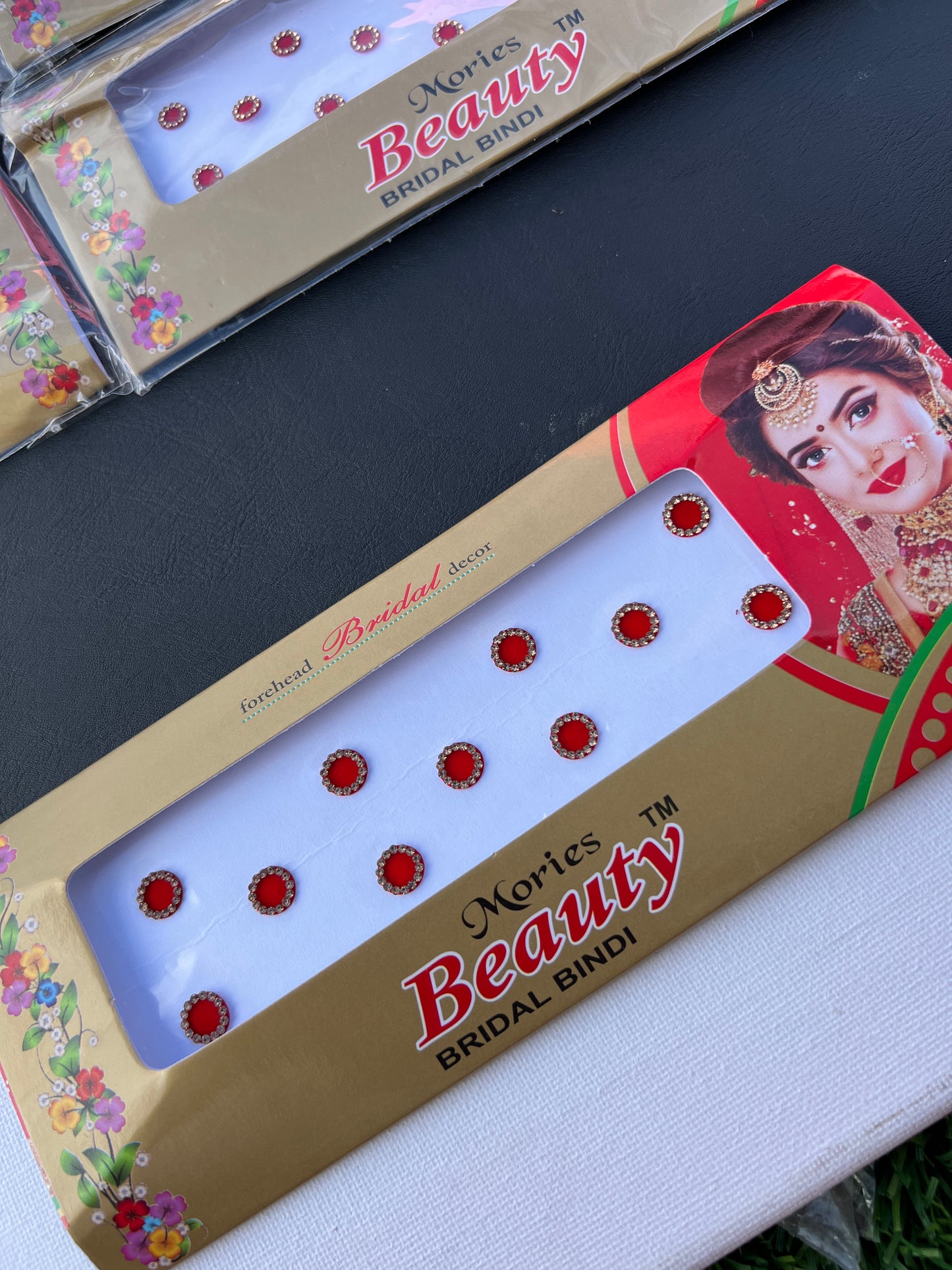 Red stone bindi card
