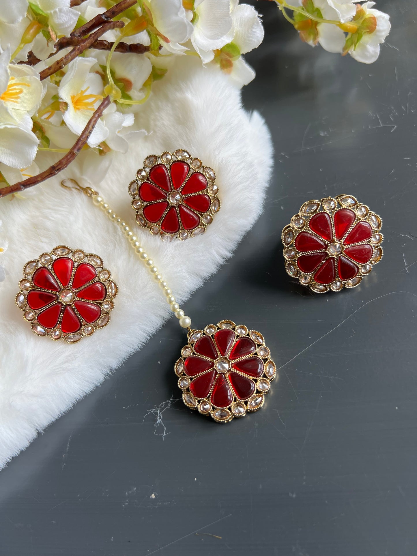 Shama studs,tikka & ring combo