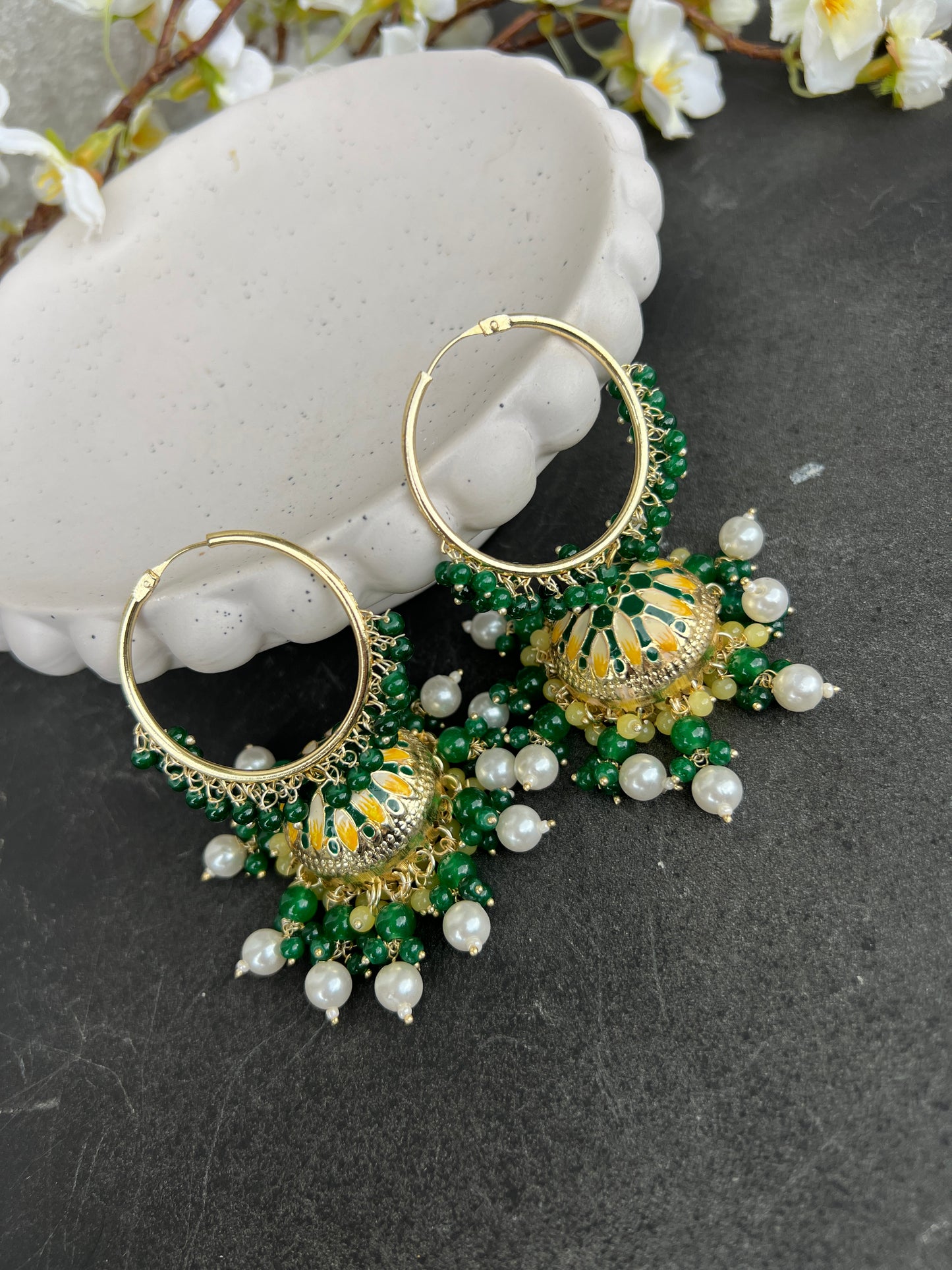 Udita hoops