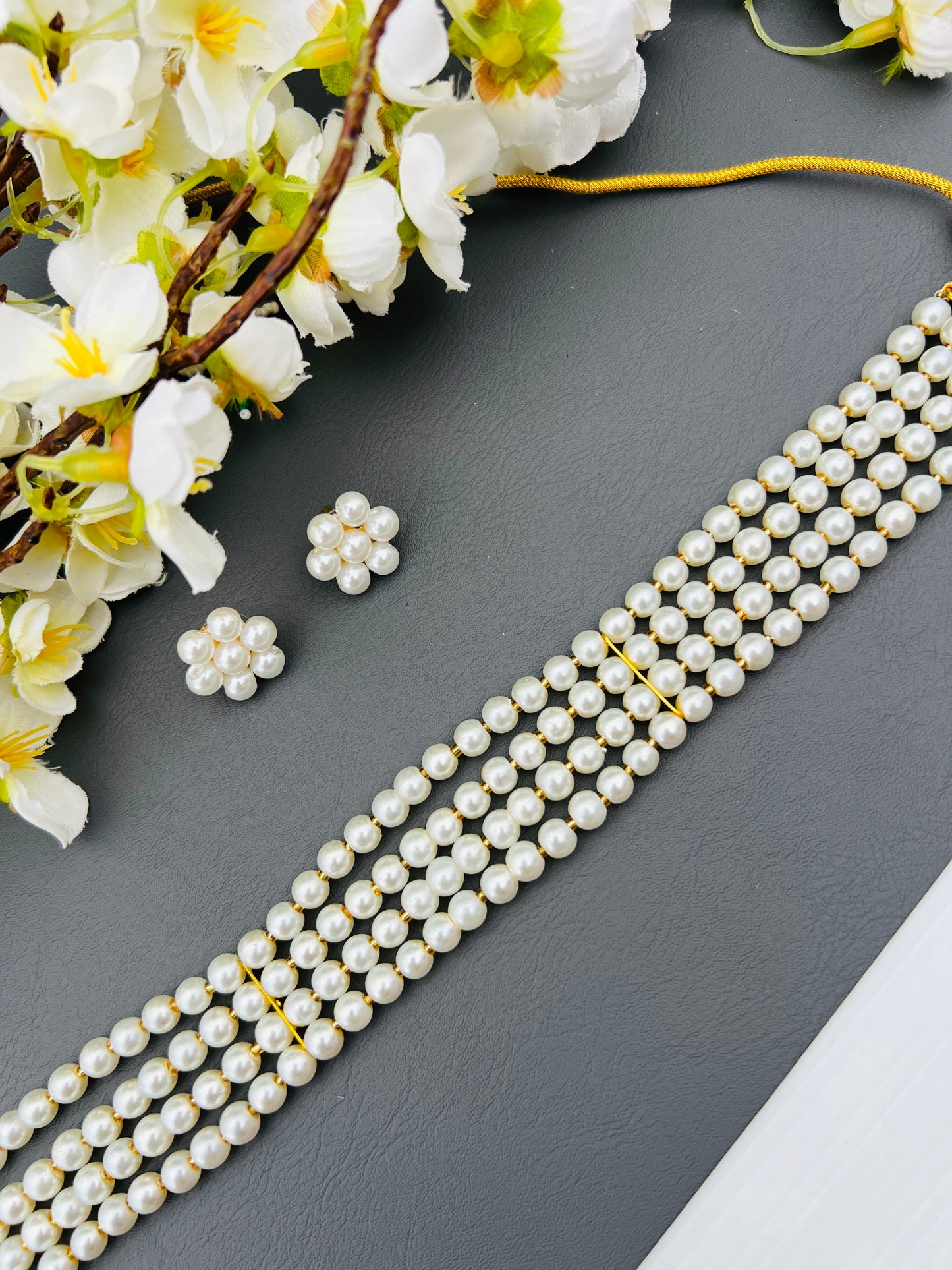 Jivi choker set