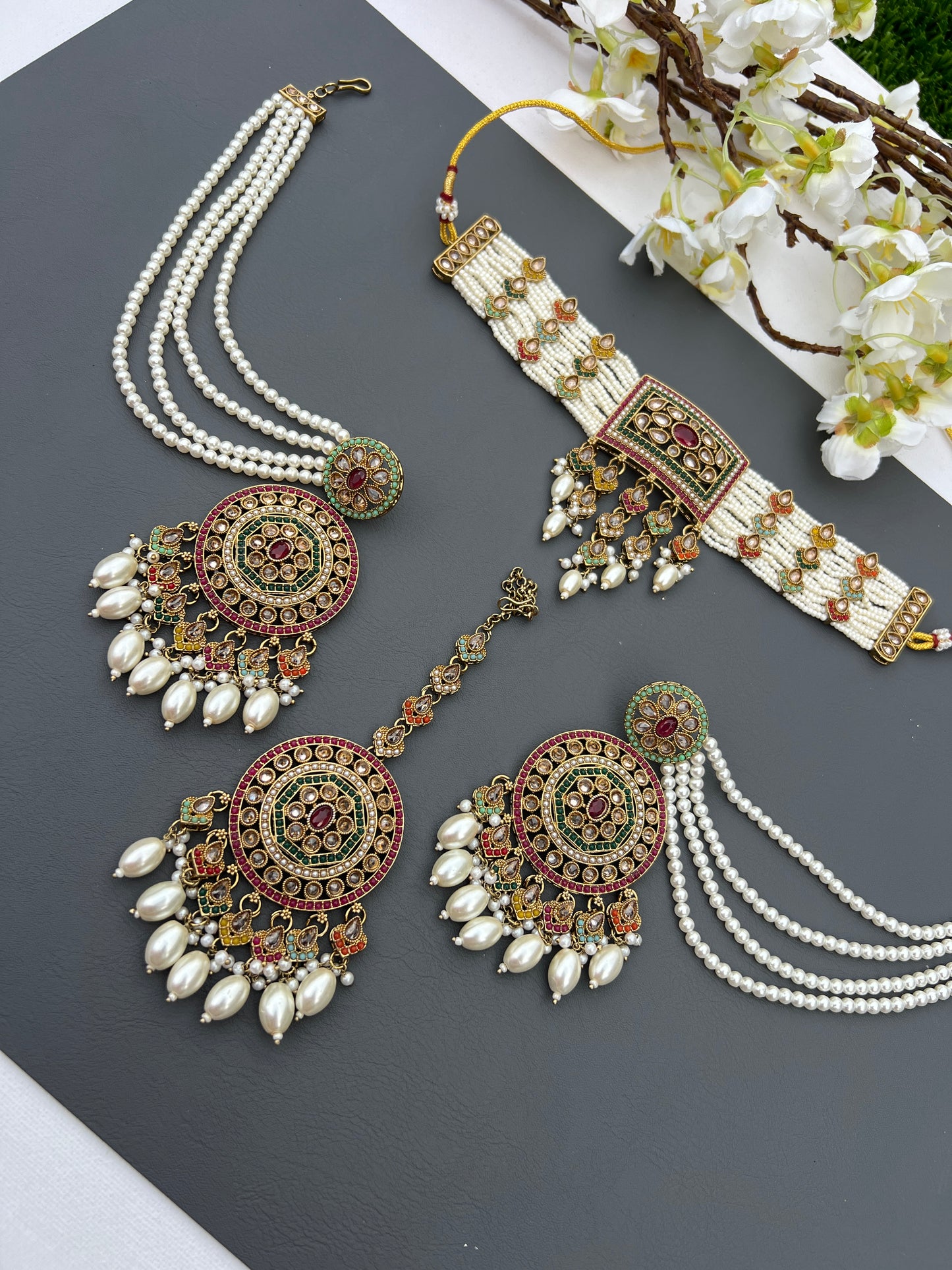Mehreen necklace set