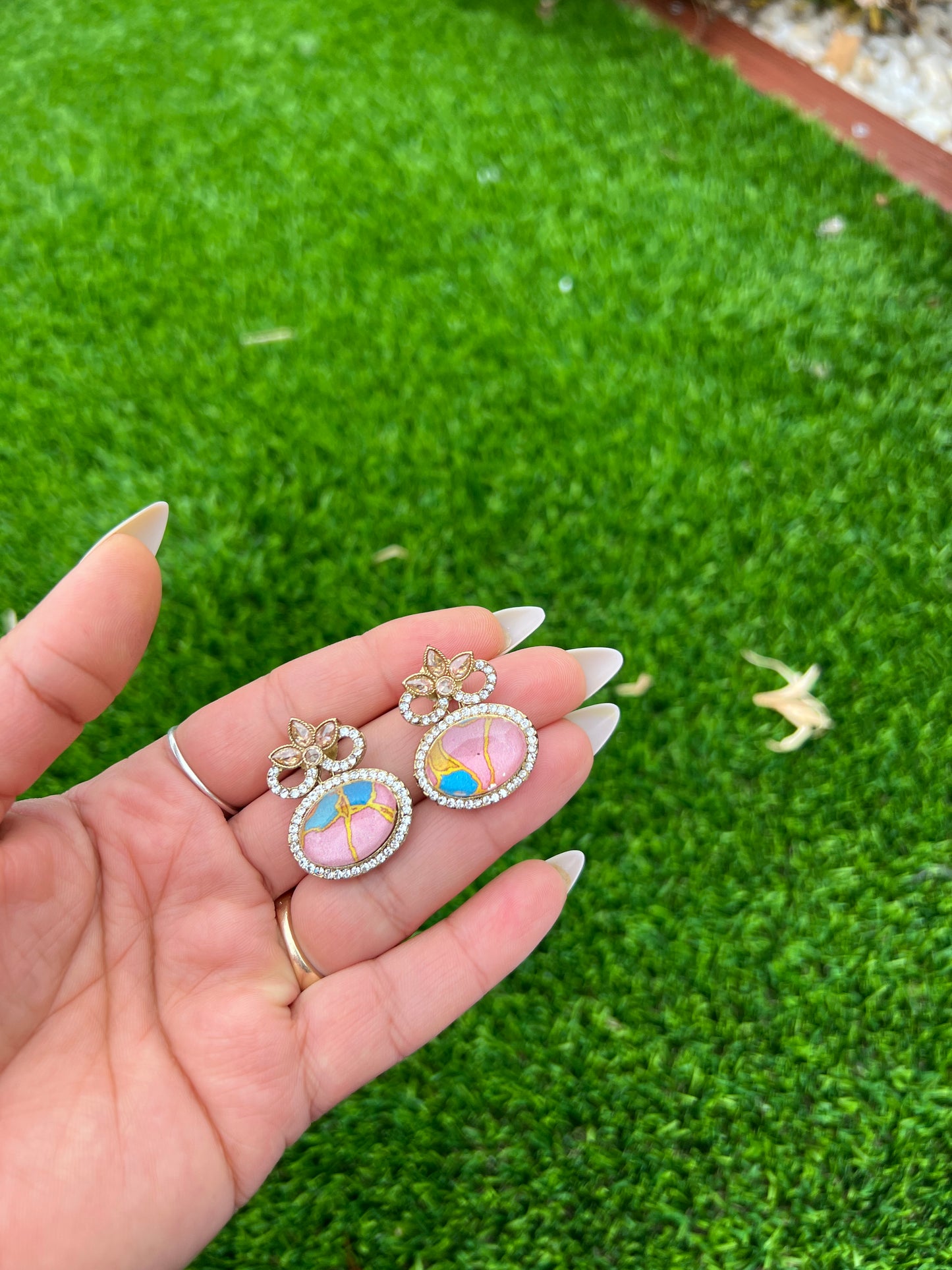 Samiya stud earrings