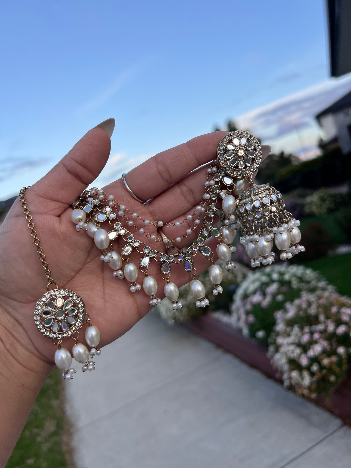 Bahubali jhumka & tikka set