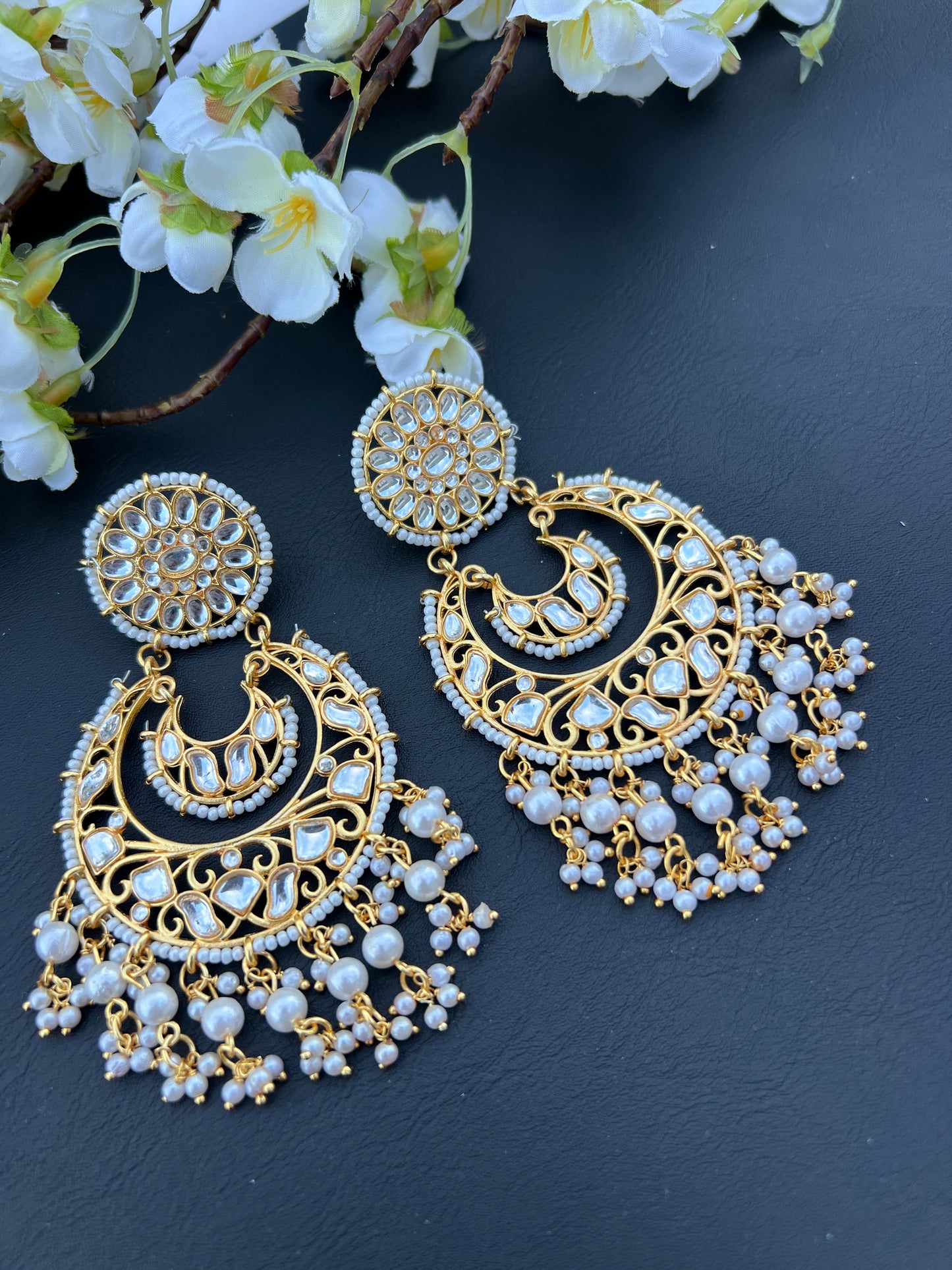 Pravya earrings