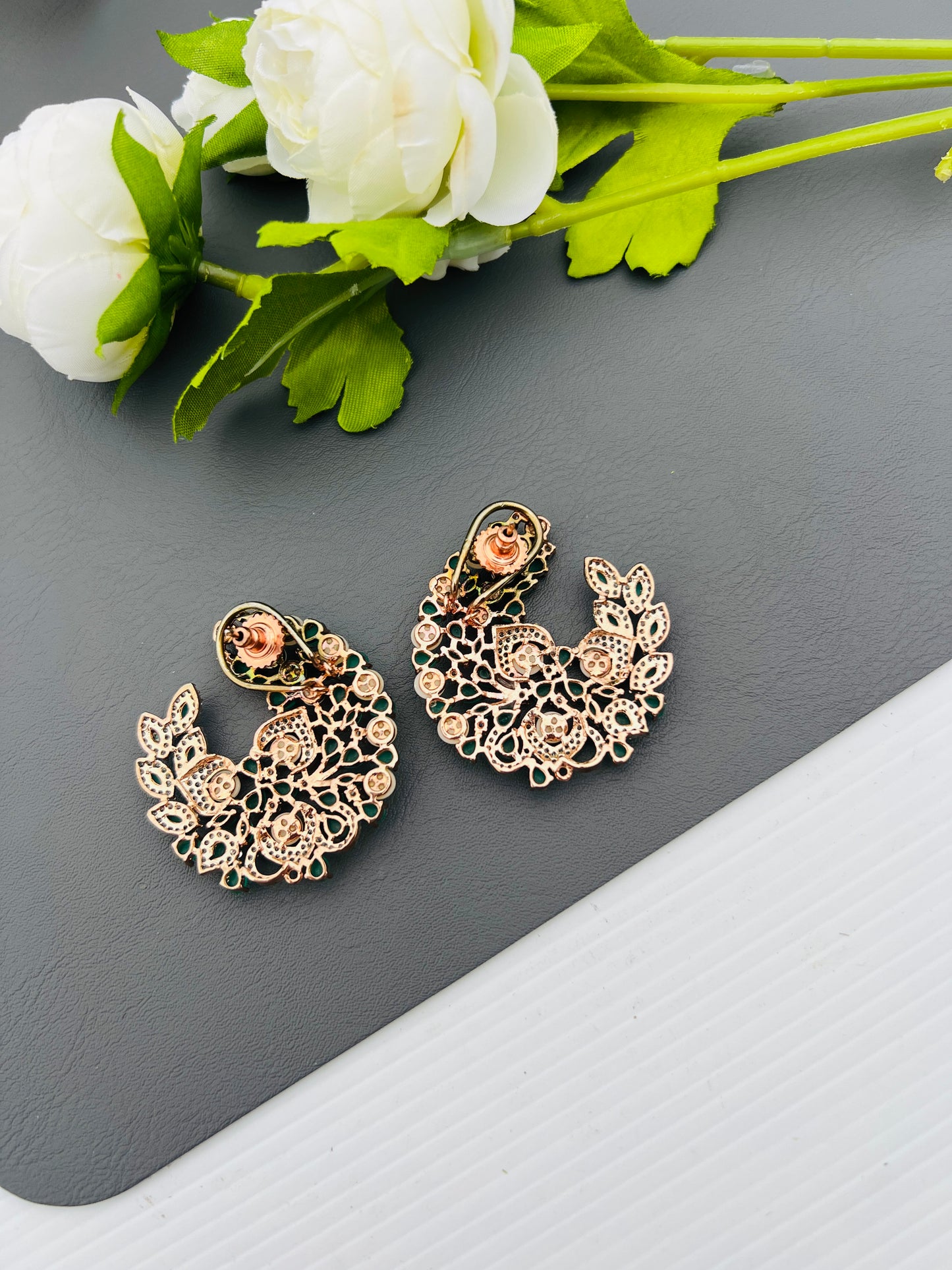 Ishani Ad studs