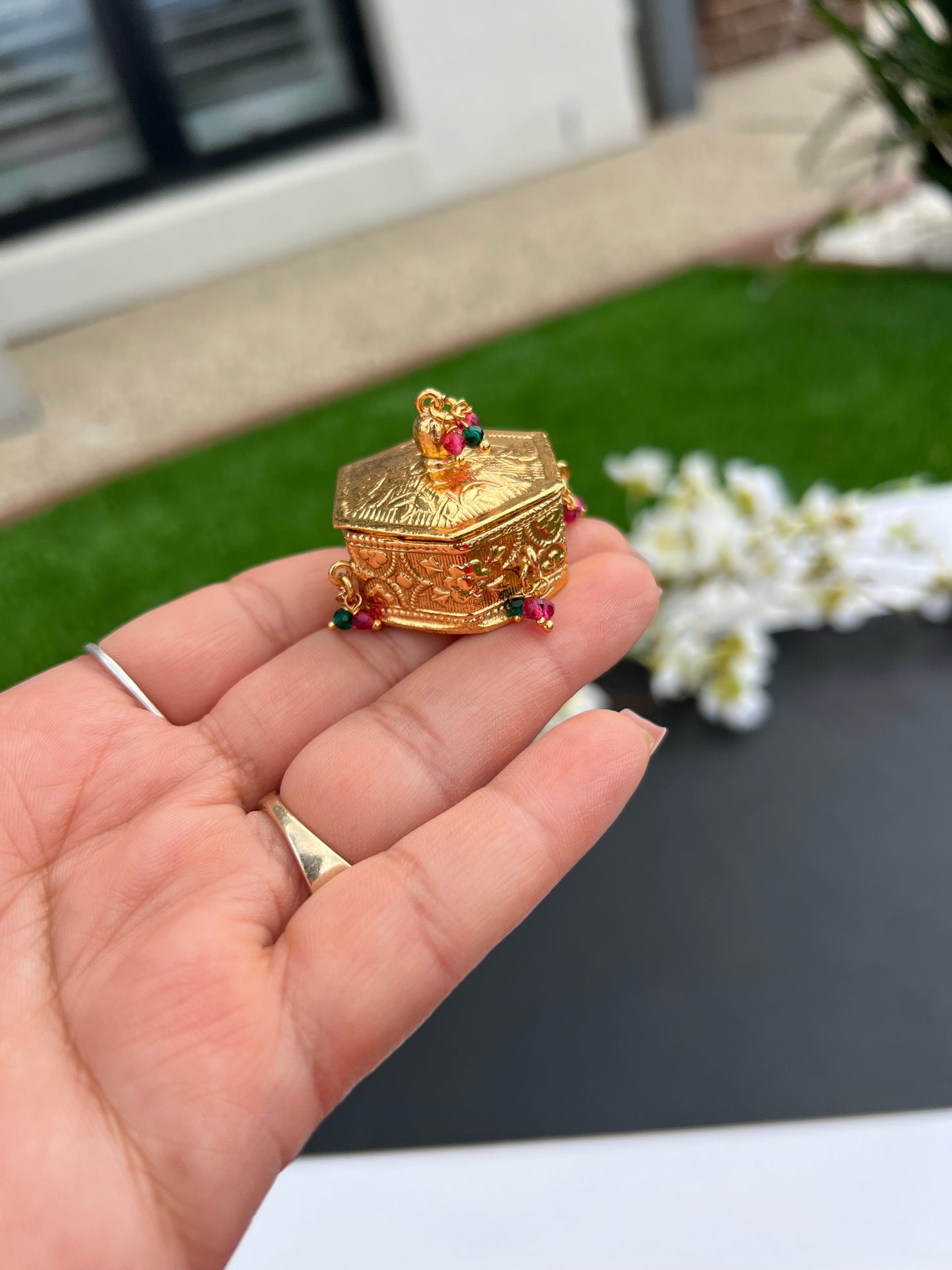 Navdha sindoor dani