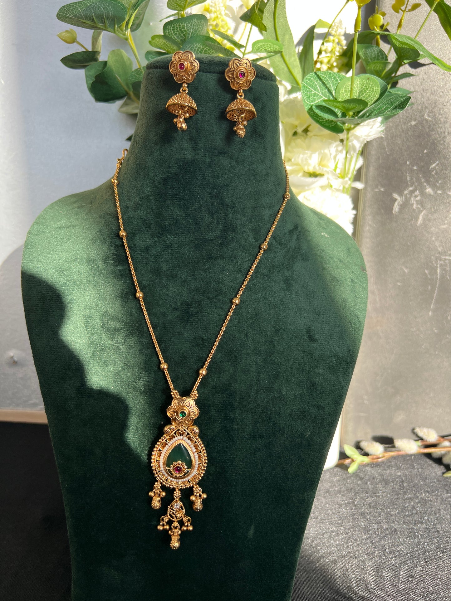 Ruchi mint necklace set