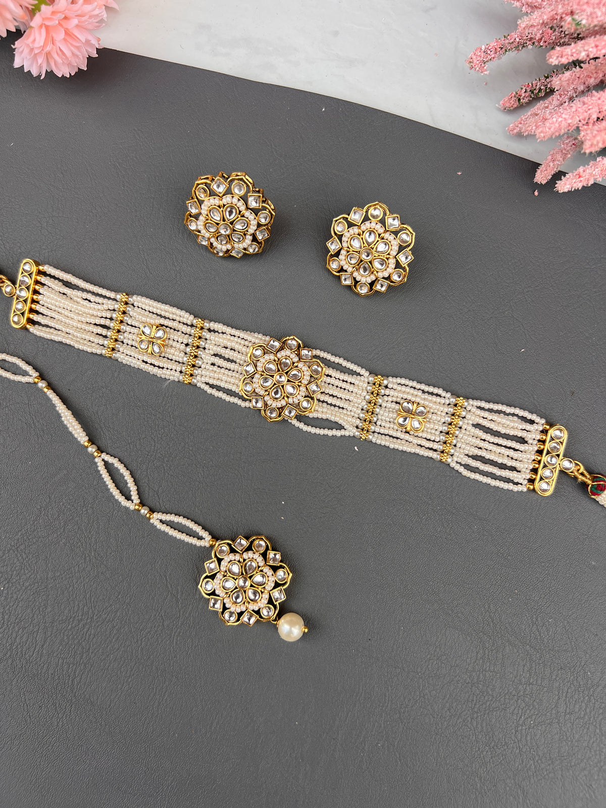 Rahiva choker set
