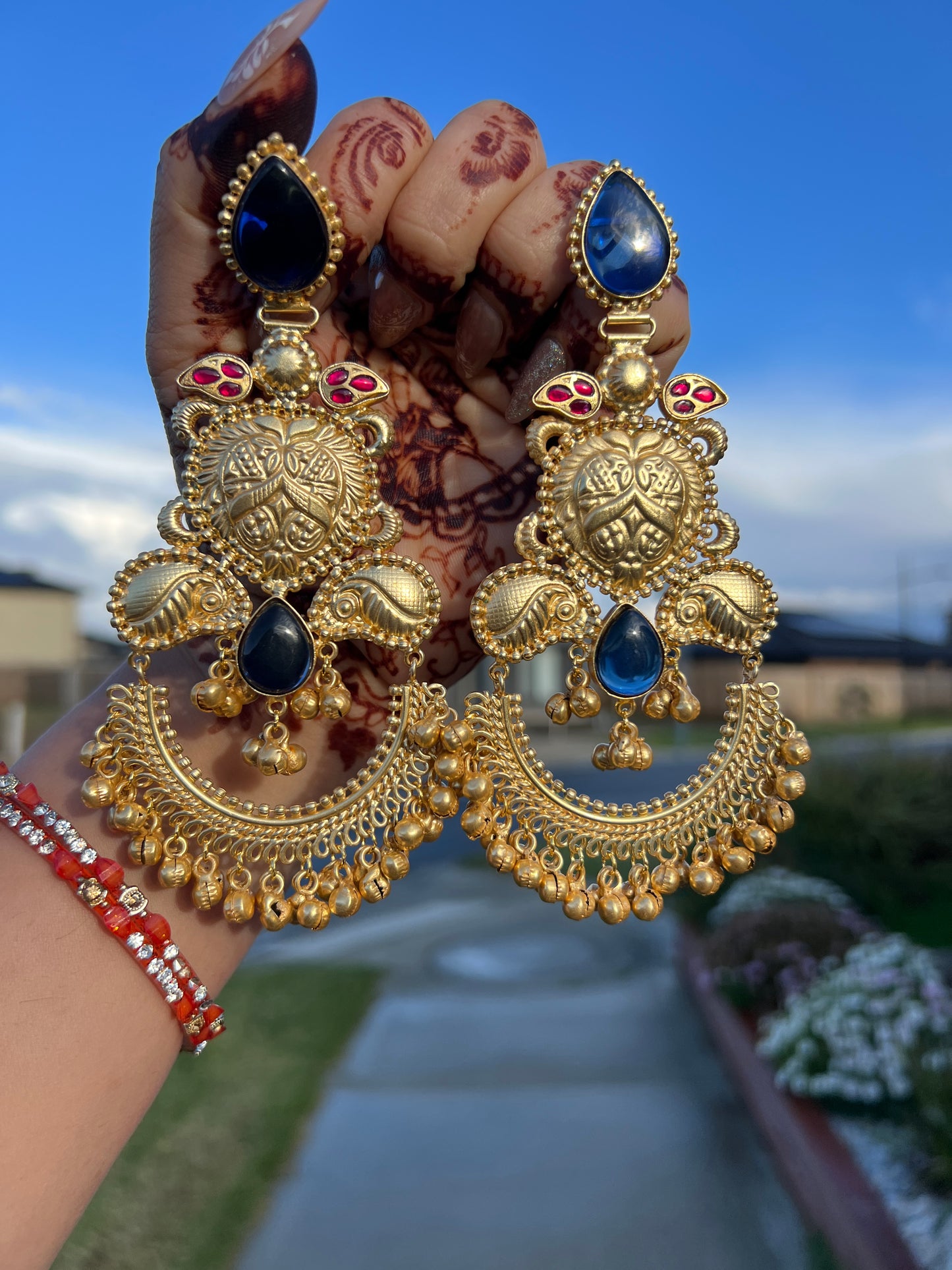 Tammana oversize earrings