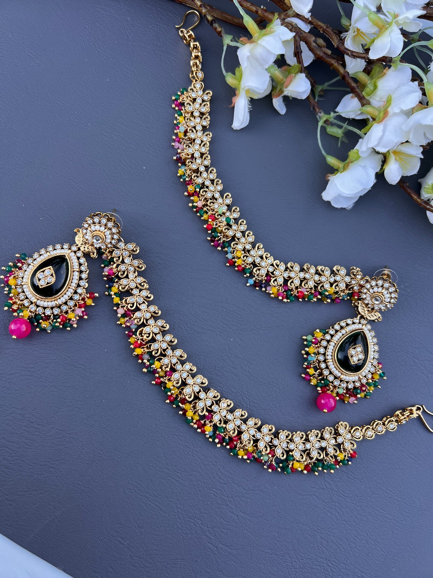 Shiza Jhumki Earrings with Earchain