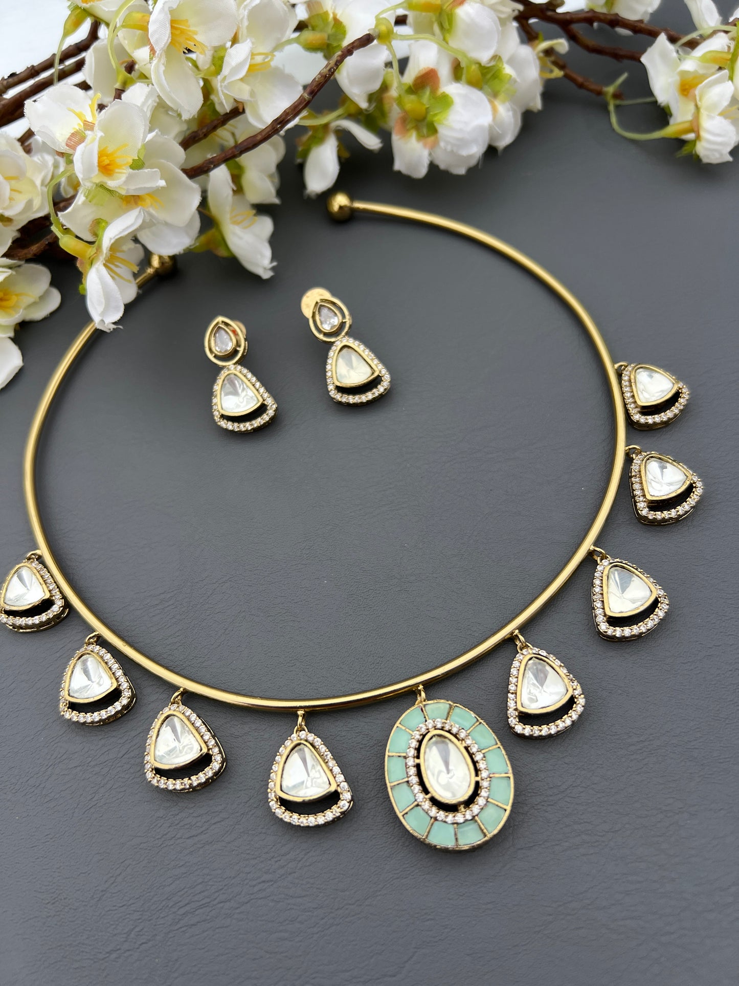 Mahima necklace set