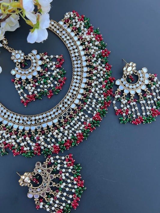 Suhi necklace set
