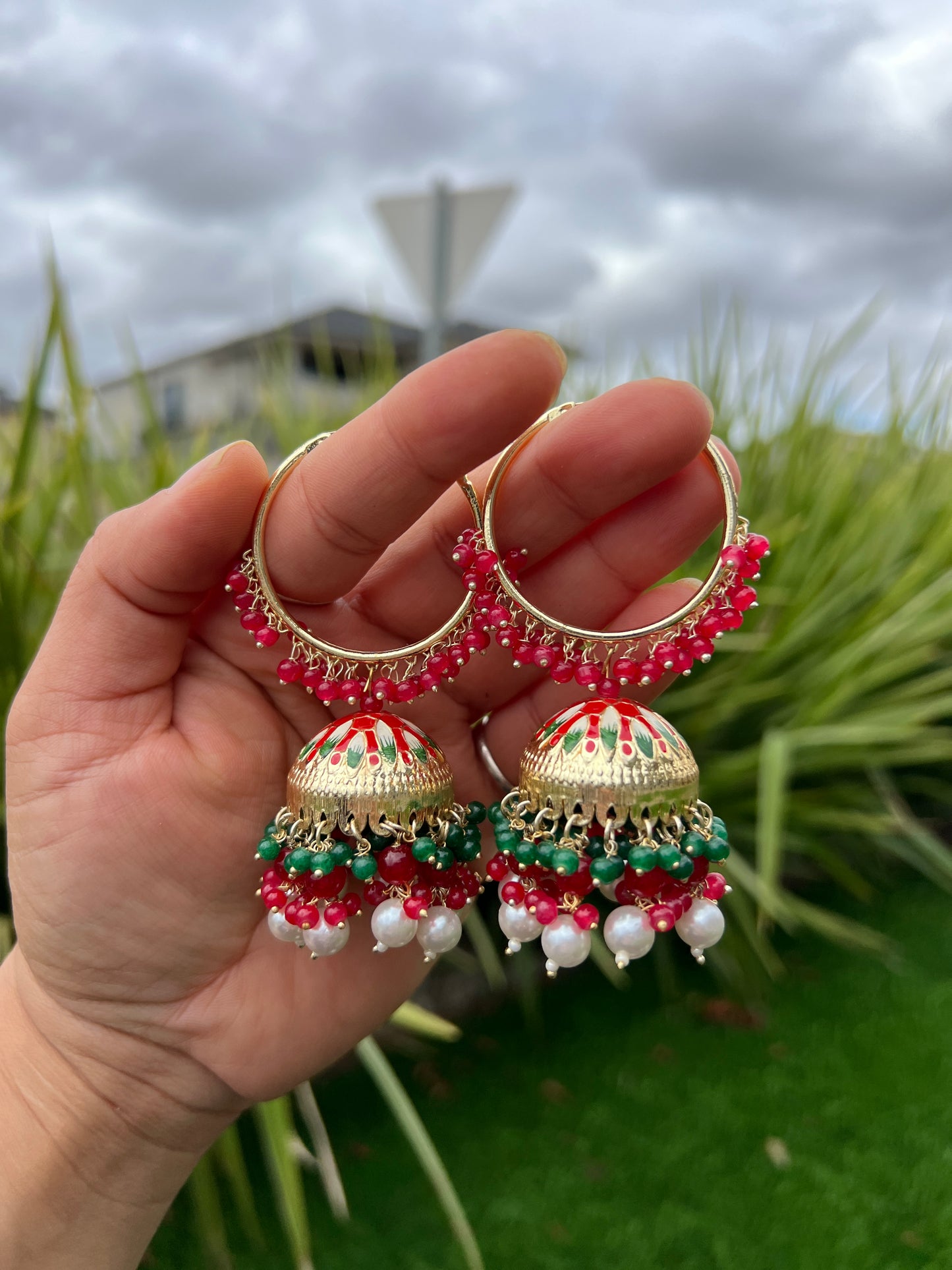 Udita hoops
