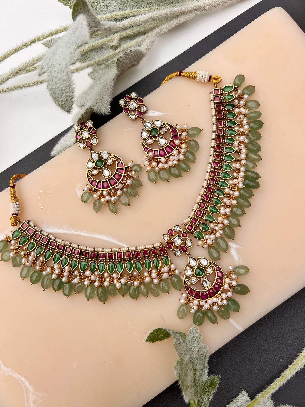 Juhi Victorian necklace set