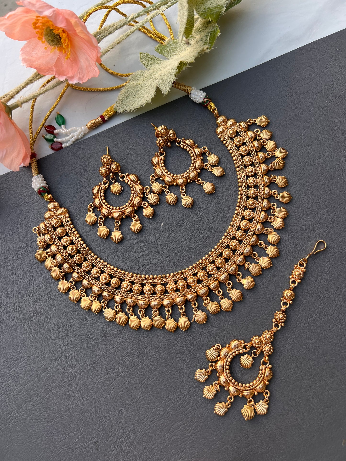 Reeva gold plated necklace set