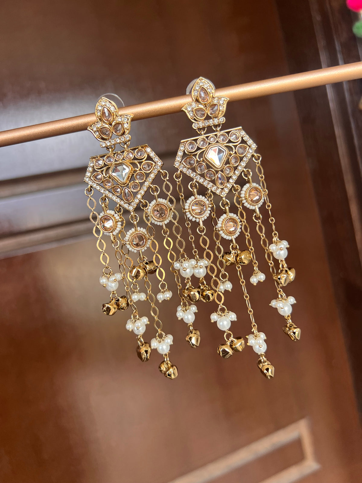 Sarika statement earrings