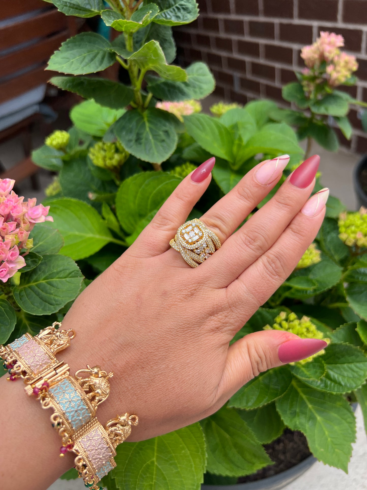 Laiza statement ring