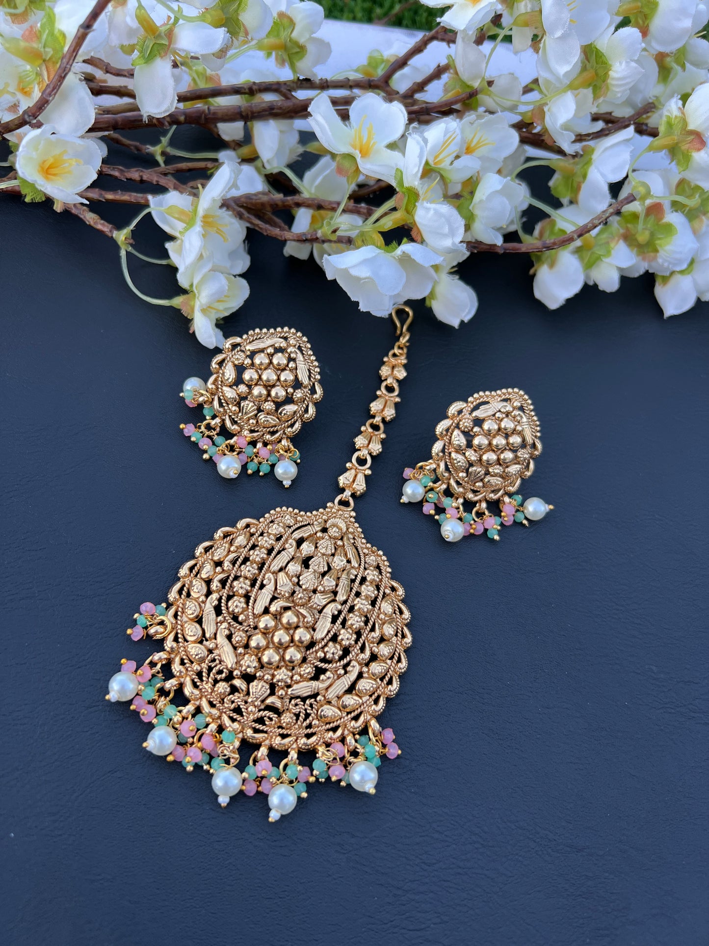 Sehar earrings tikka set