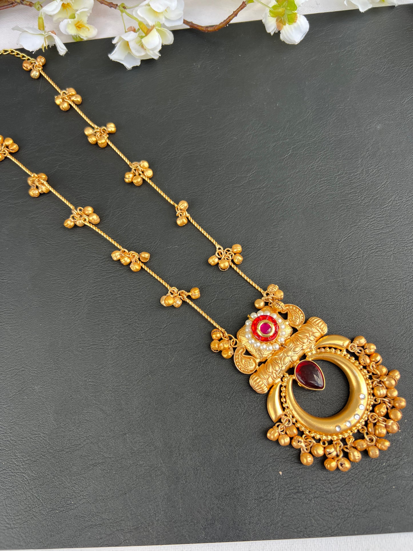 Sheena long necklace