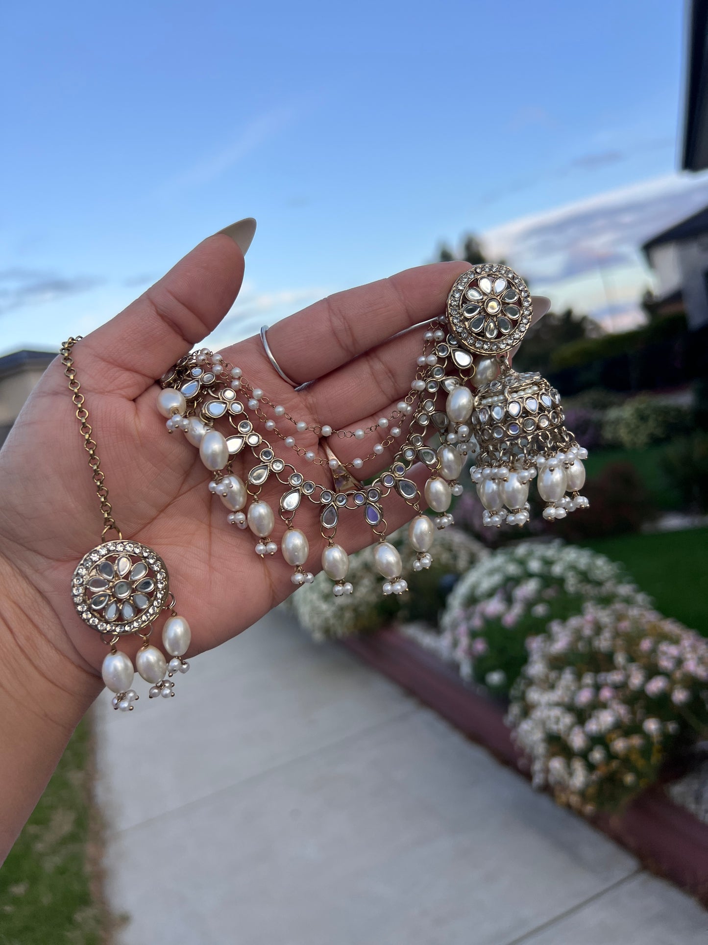 Bahubali jhumka & tikka set