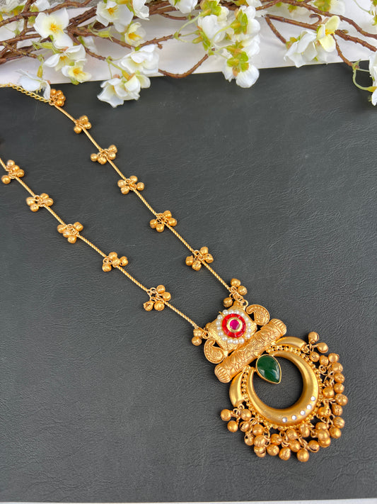 Sheena long necklace