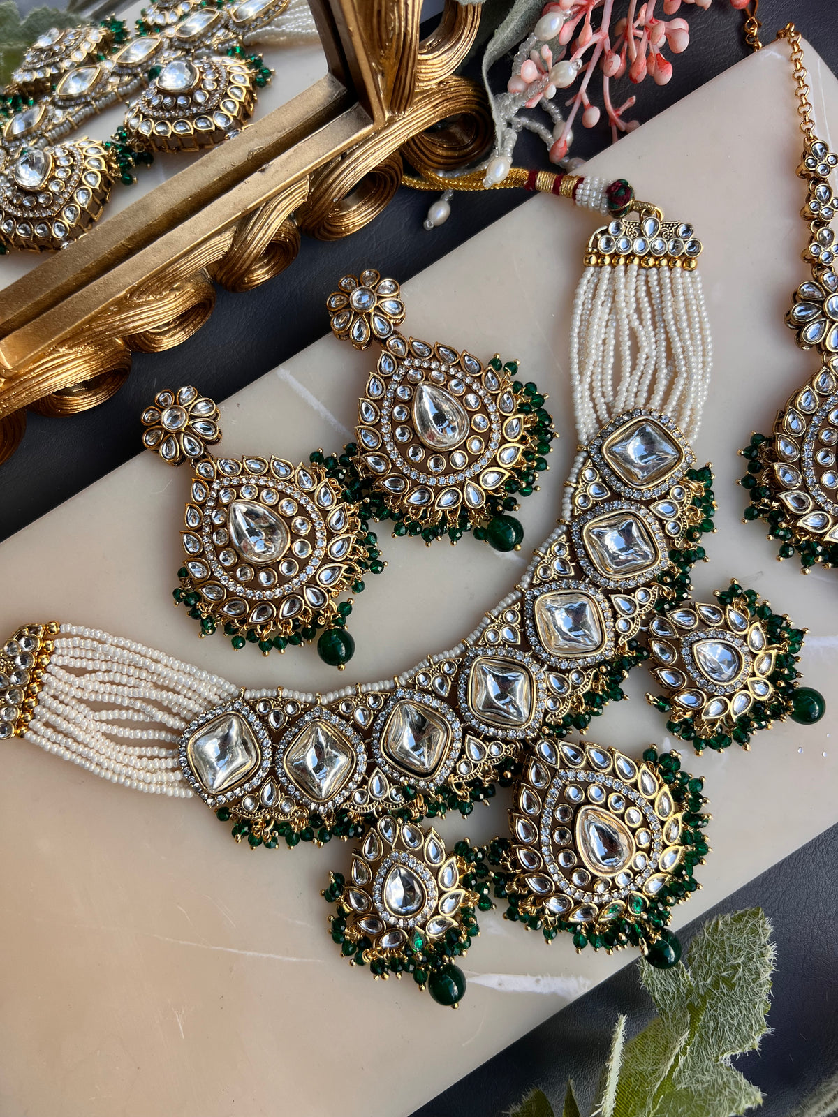 The Noorani Blush Kundan
Set