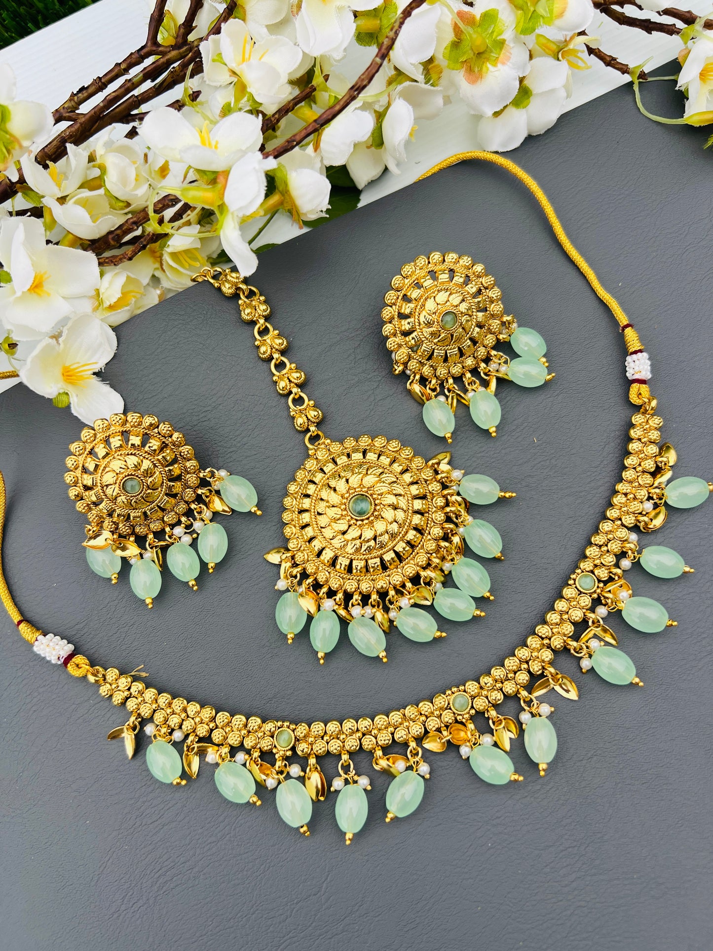 Sadvika necklace set