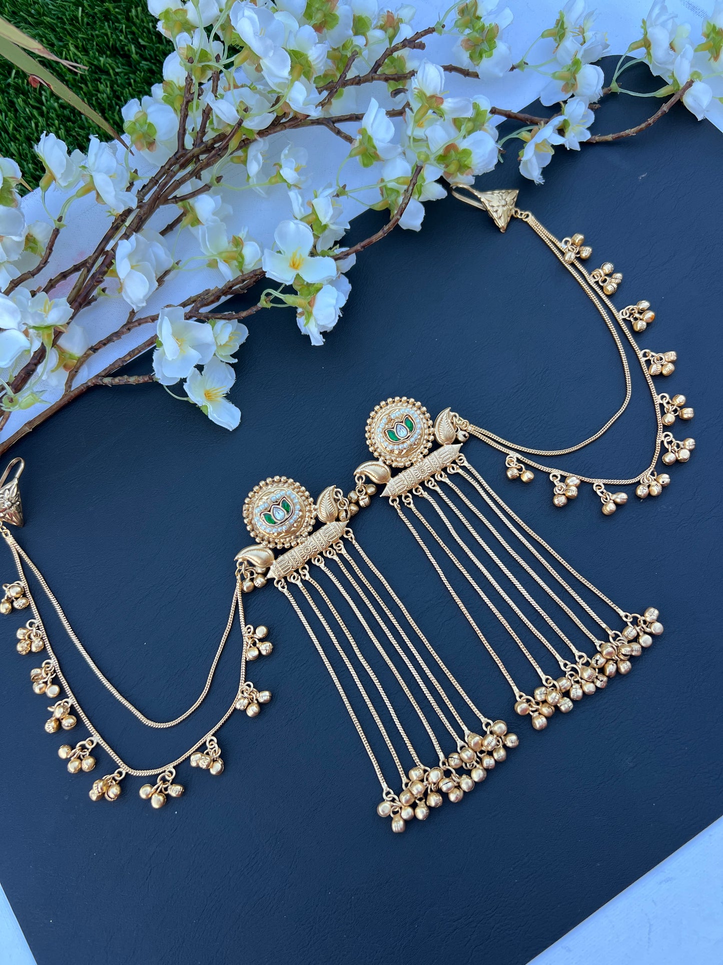 Prakurti sahara earrings