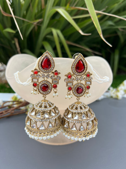 Mishti statement jhumka