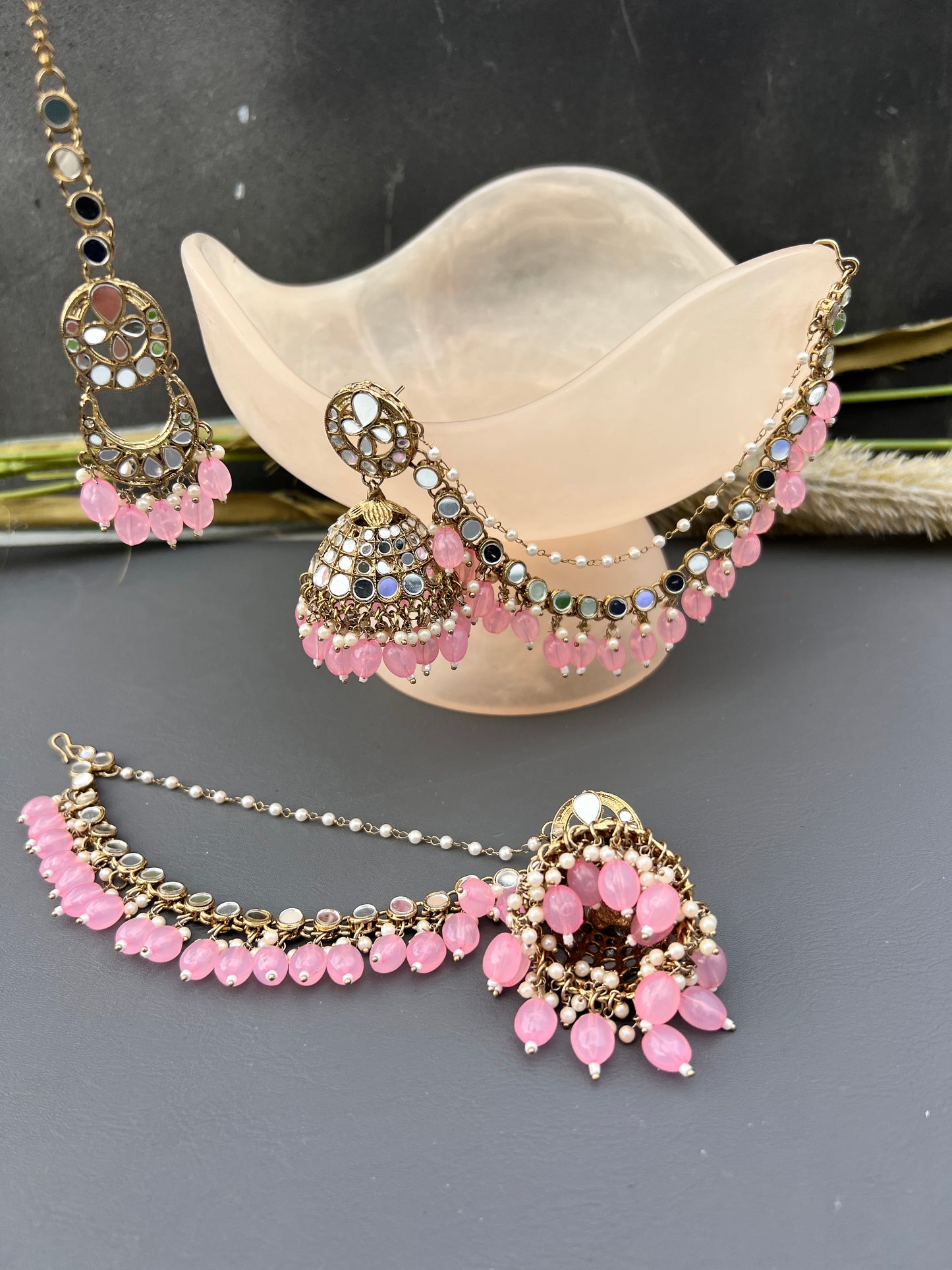 Lailah jhumka tikka set