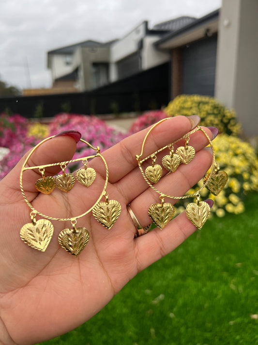 Keerat hoops
