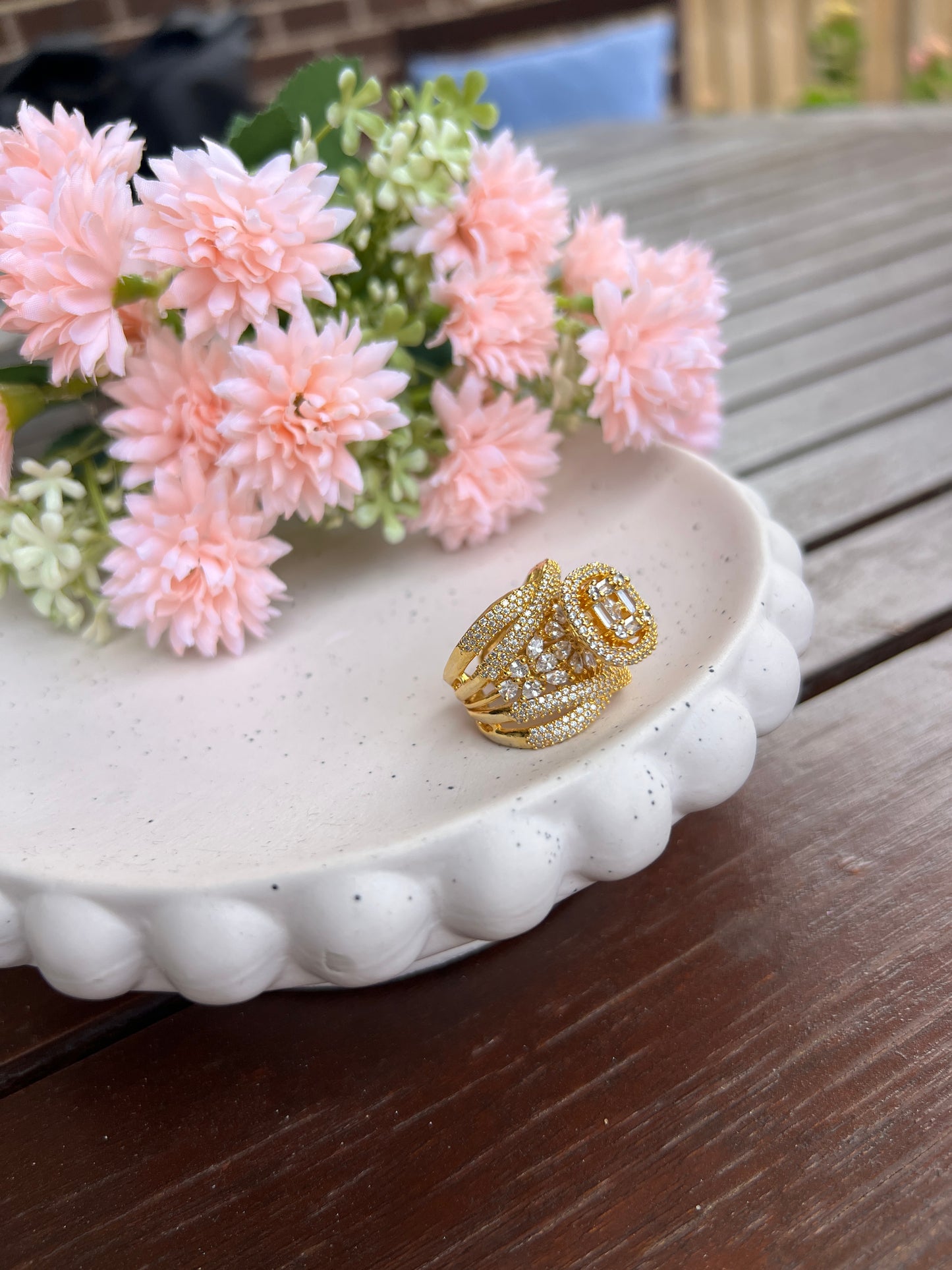 Laiza statement ring